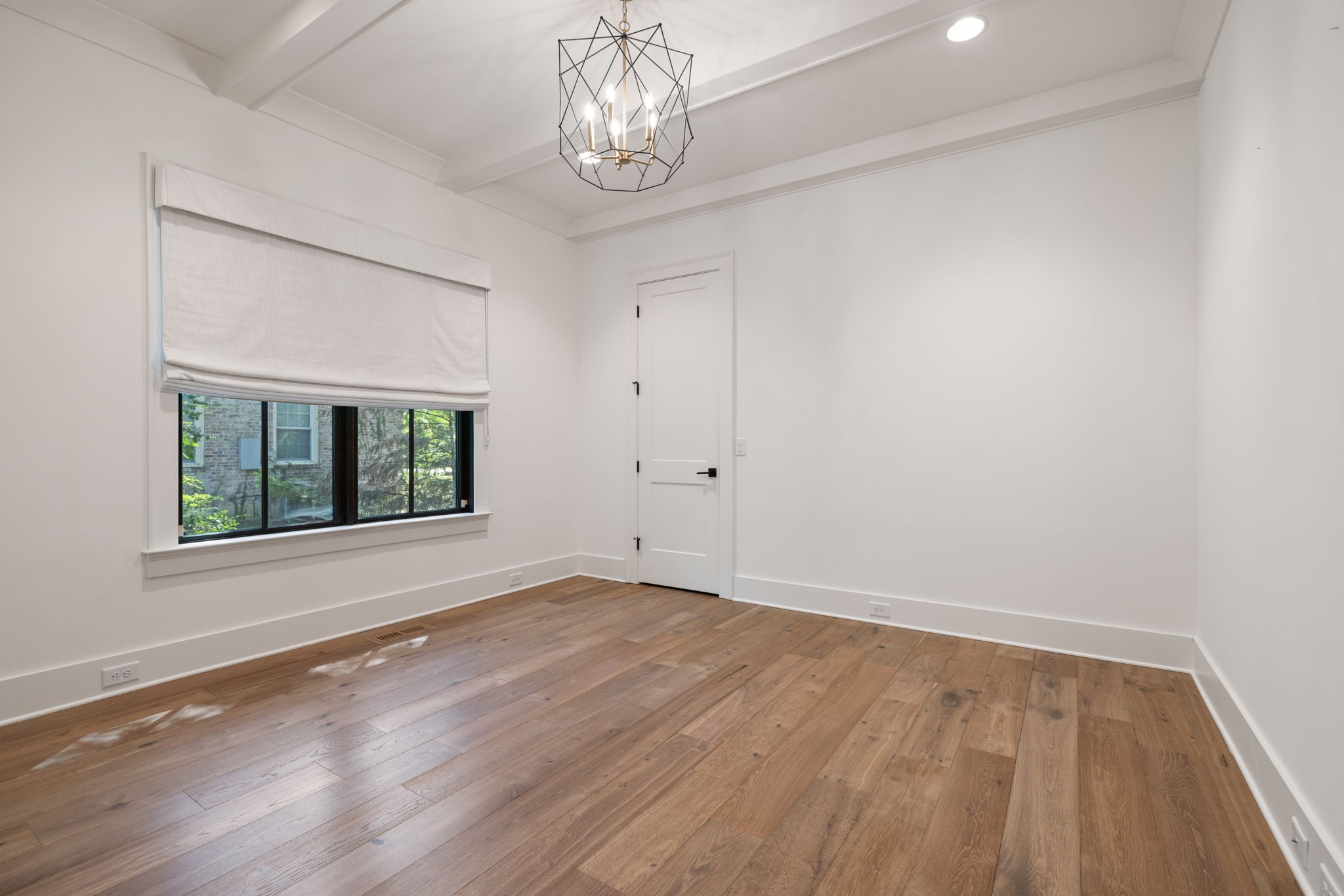 4125 Outer Dr
