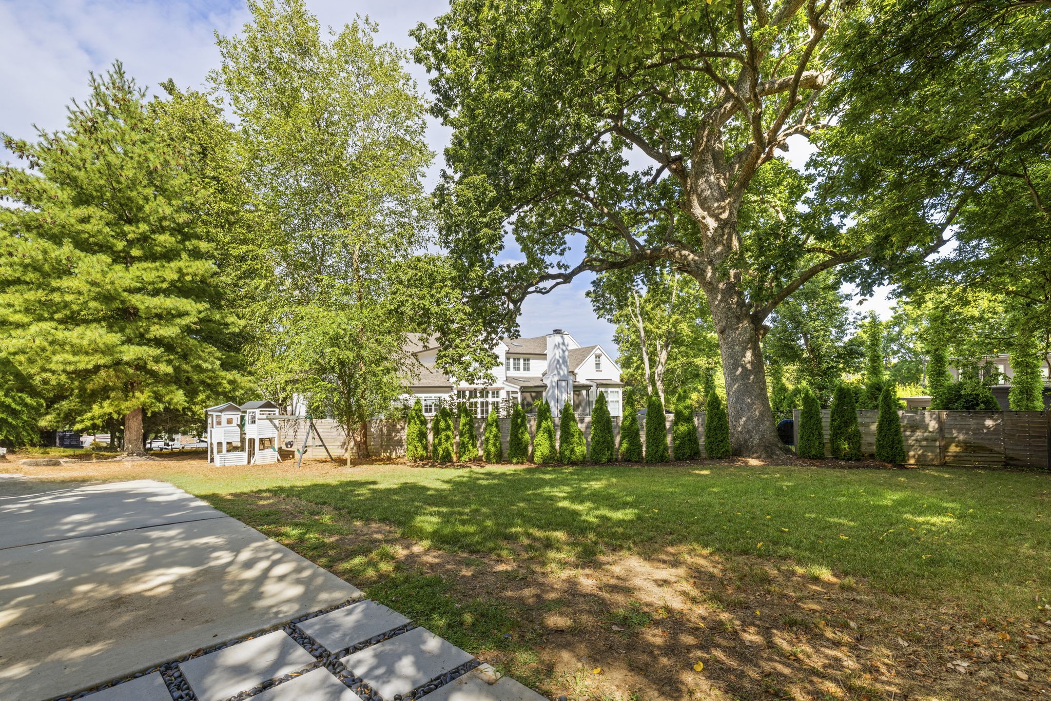 4125 Outer Dr