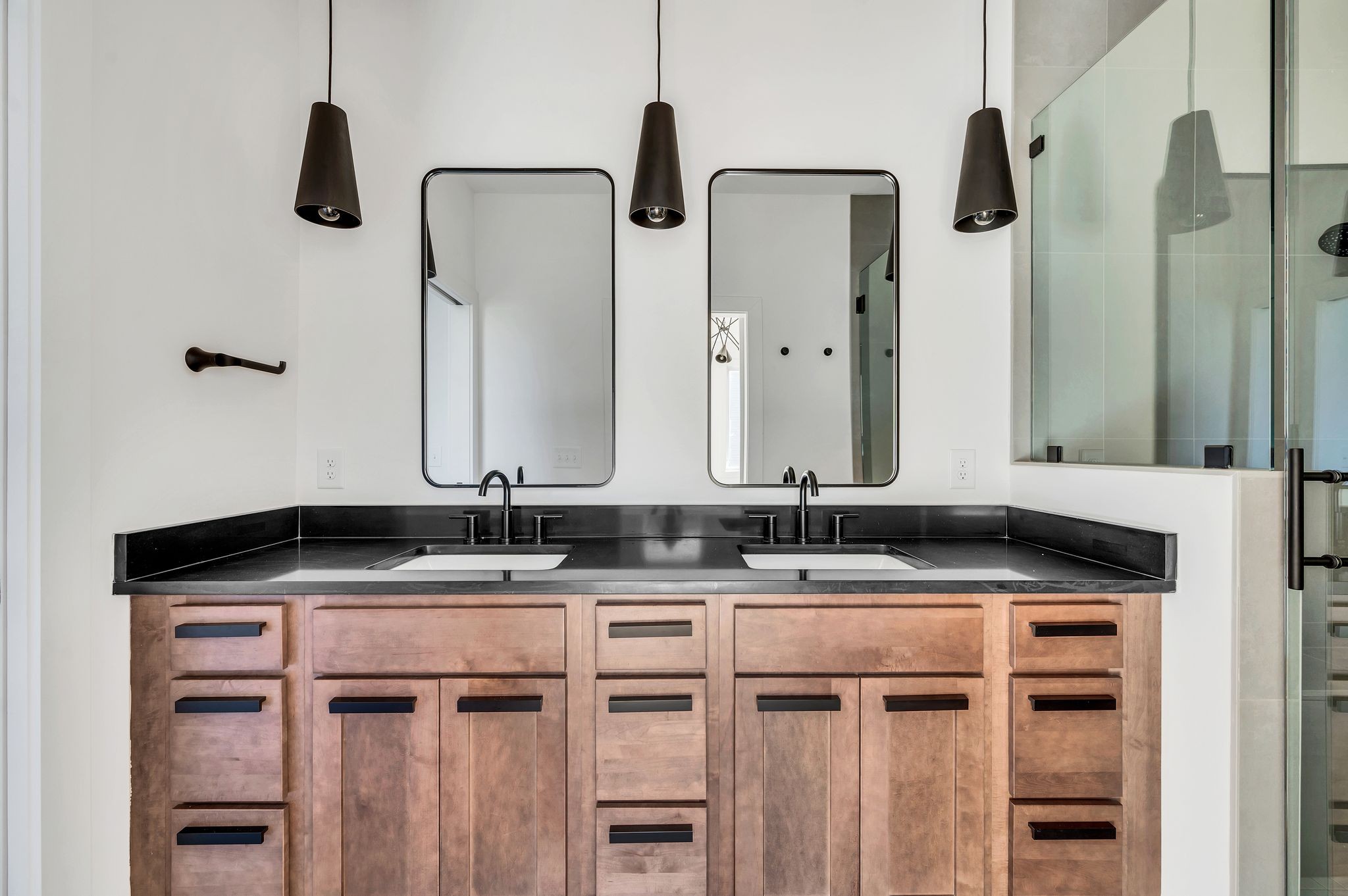 18 Willis St Unit: B