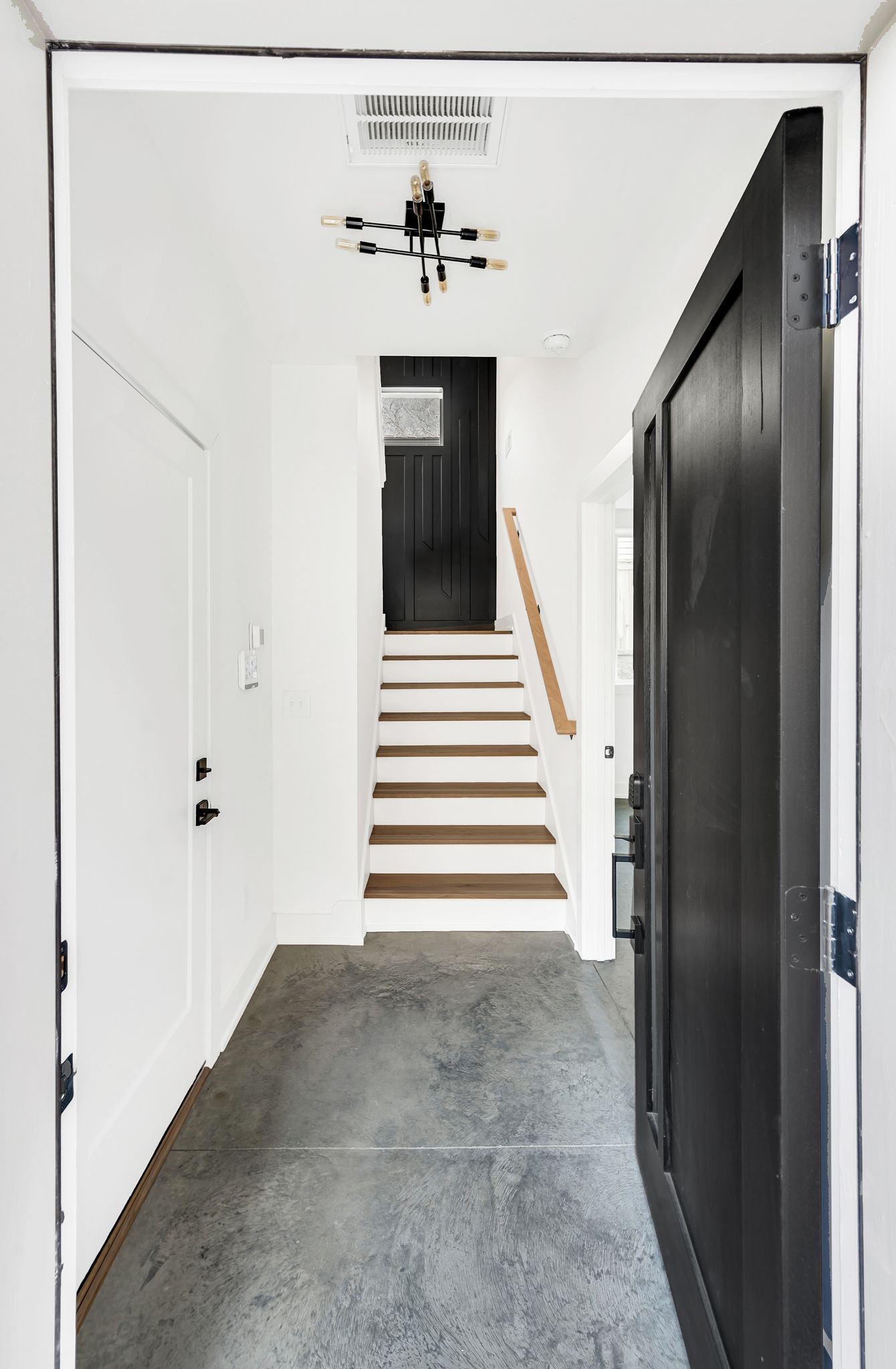 18 Willis St Unit: B