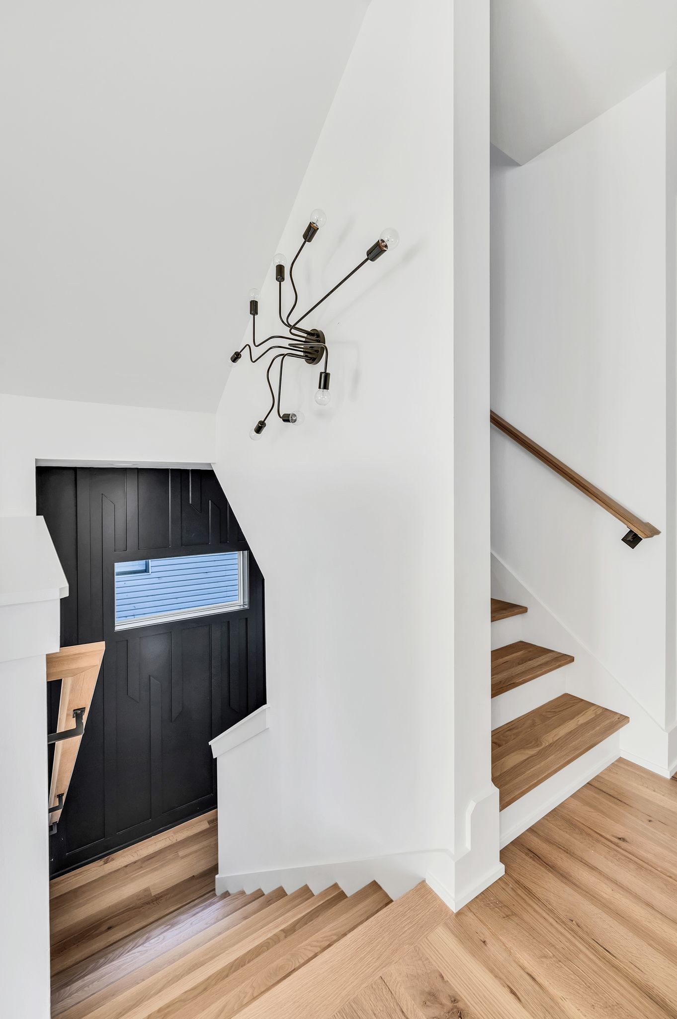 18 Willis St Unit: B