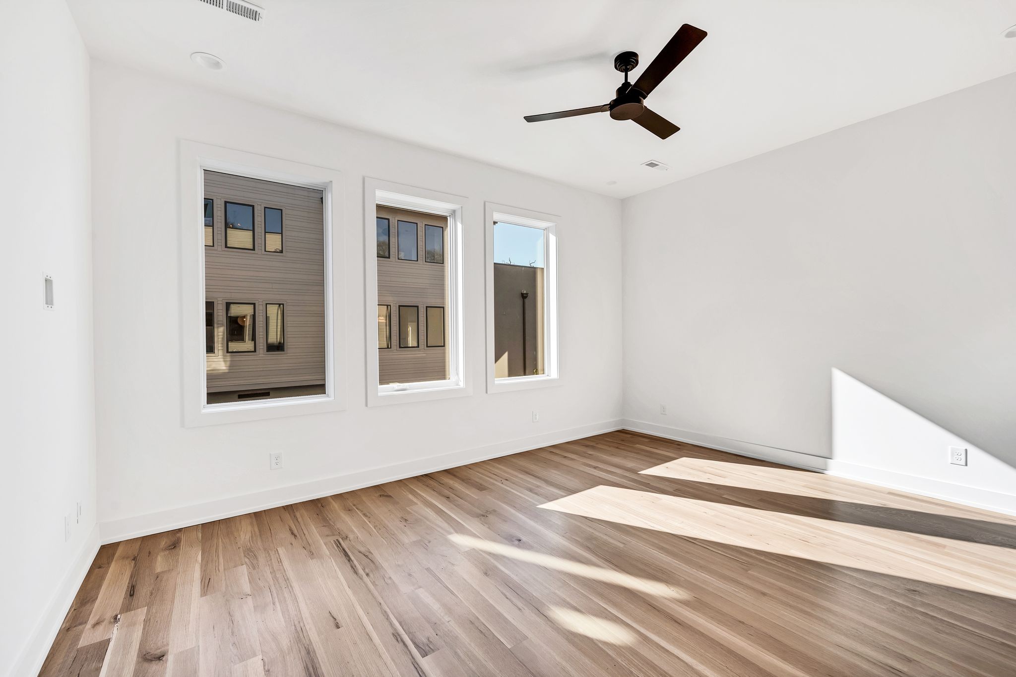 18 Willis St Unit: B