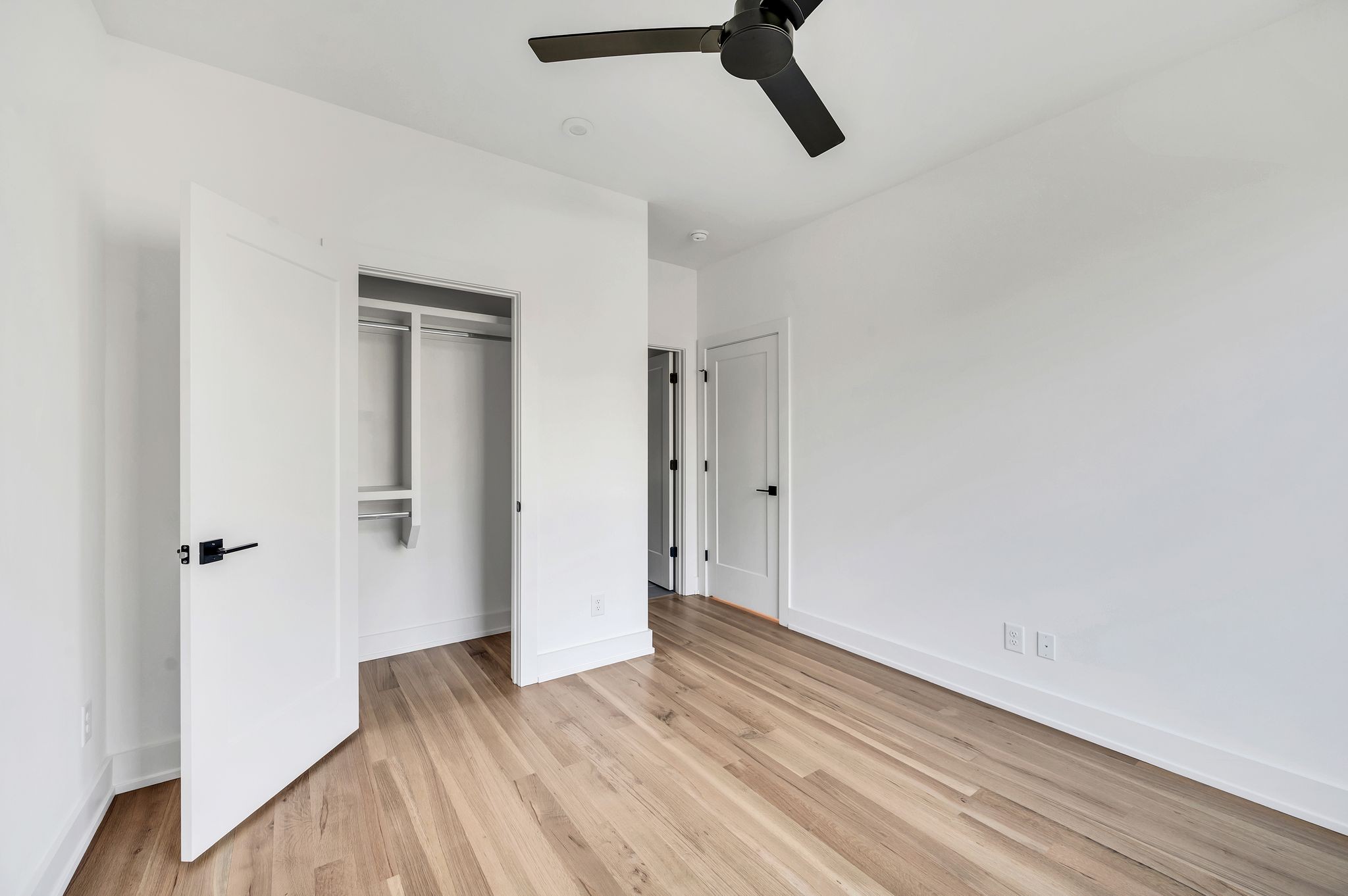 18 Willis St Unit: B