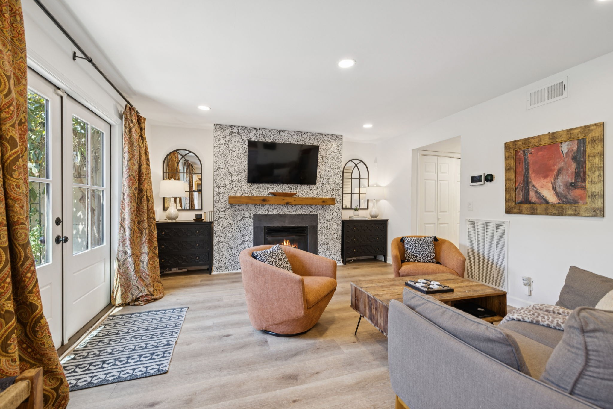 225 Plantation Ct