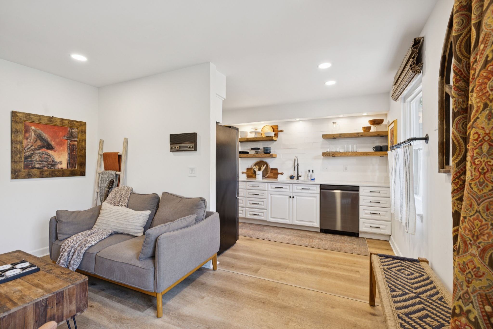 225 Plantation Ct