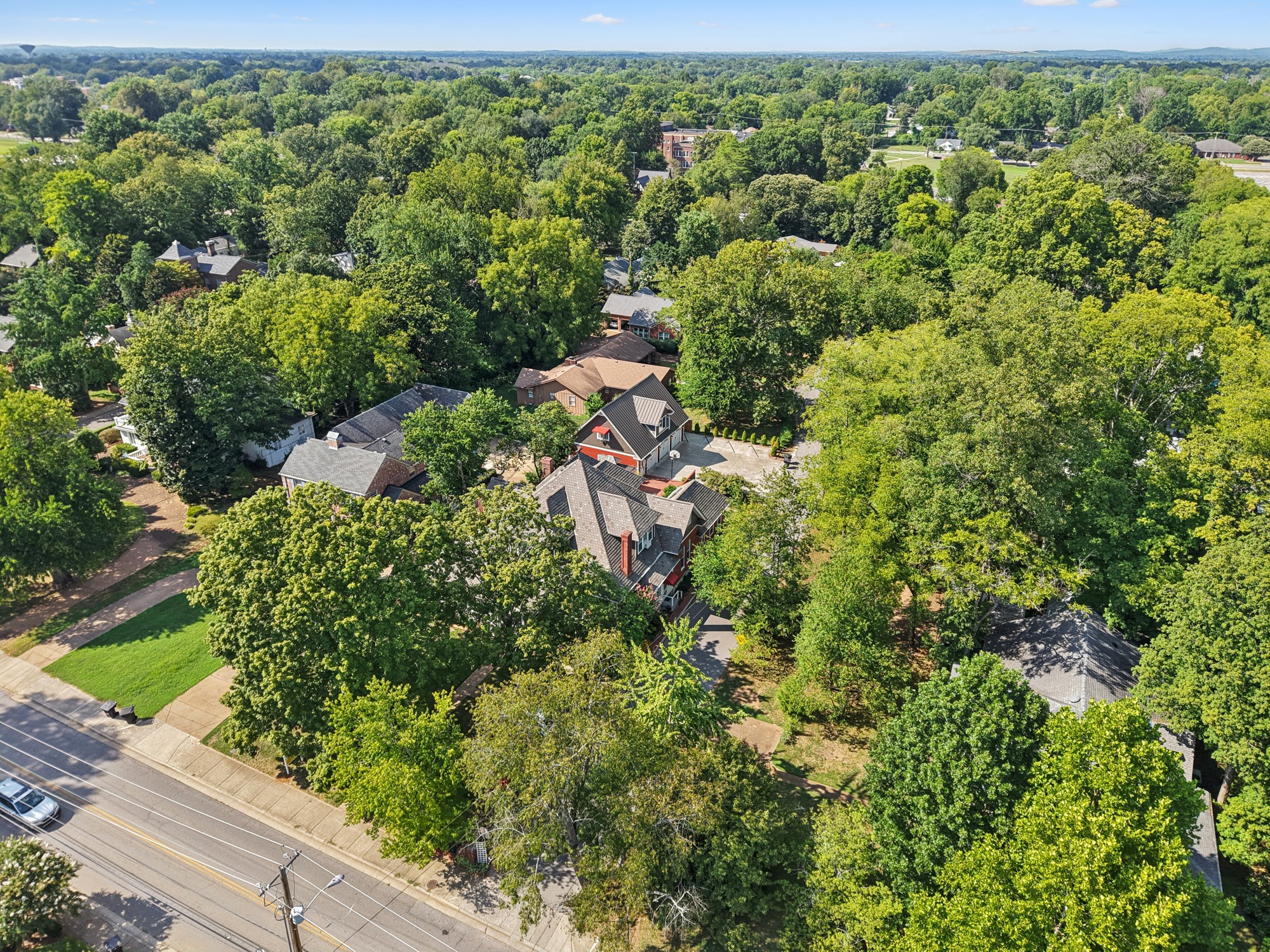 1019 E Main St
