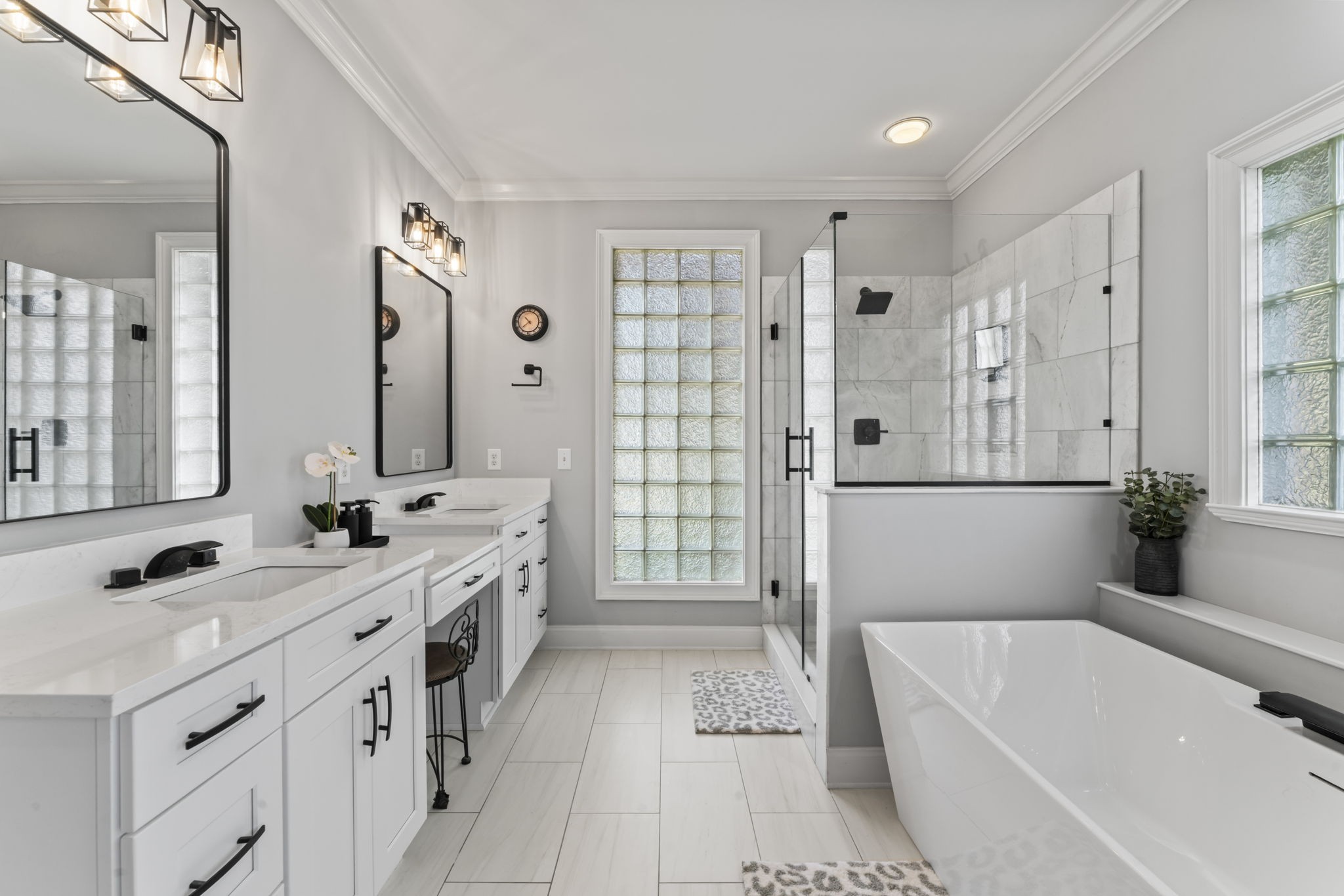 2917 Chato Ct