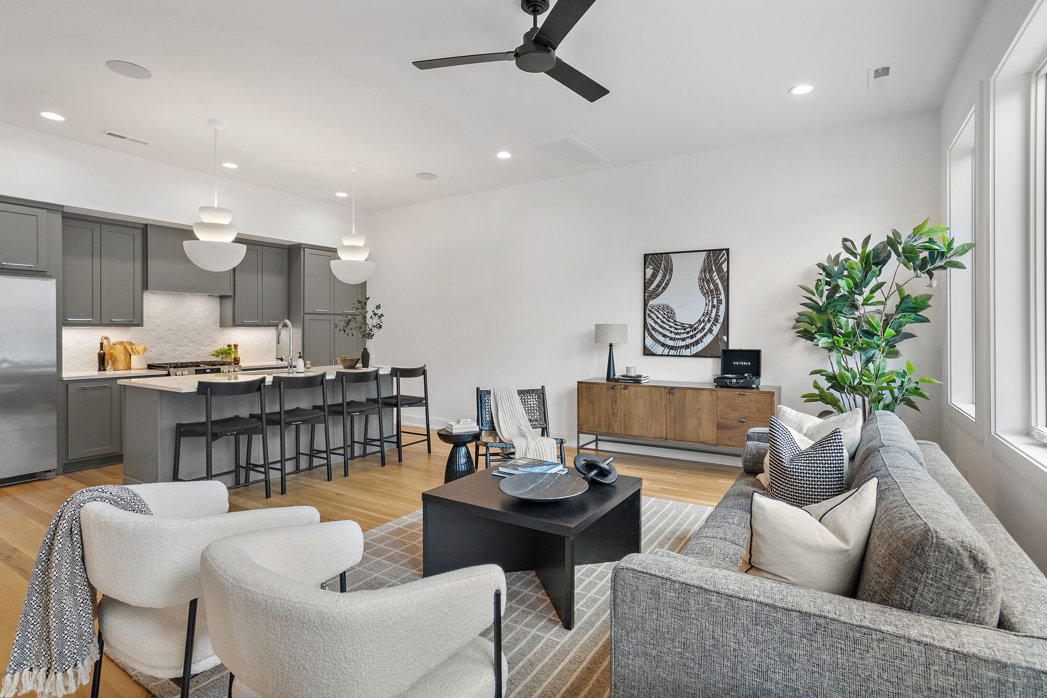 18 Willis St Unit: A