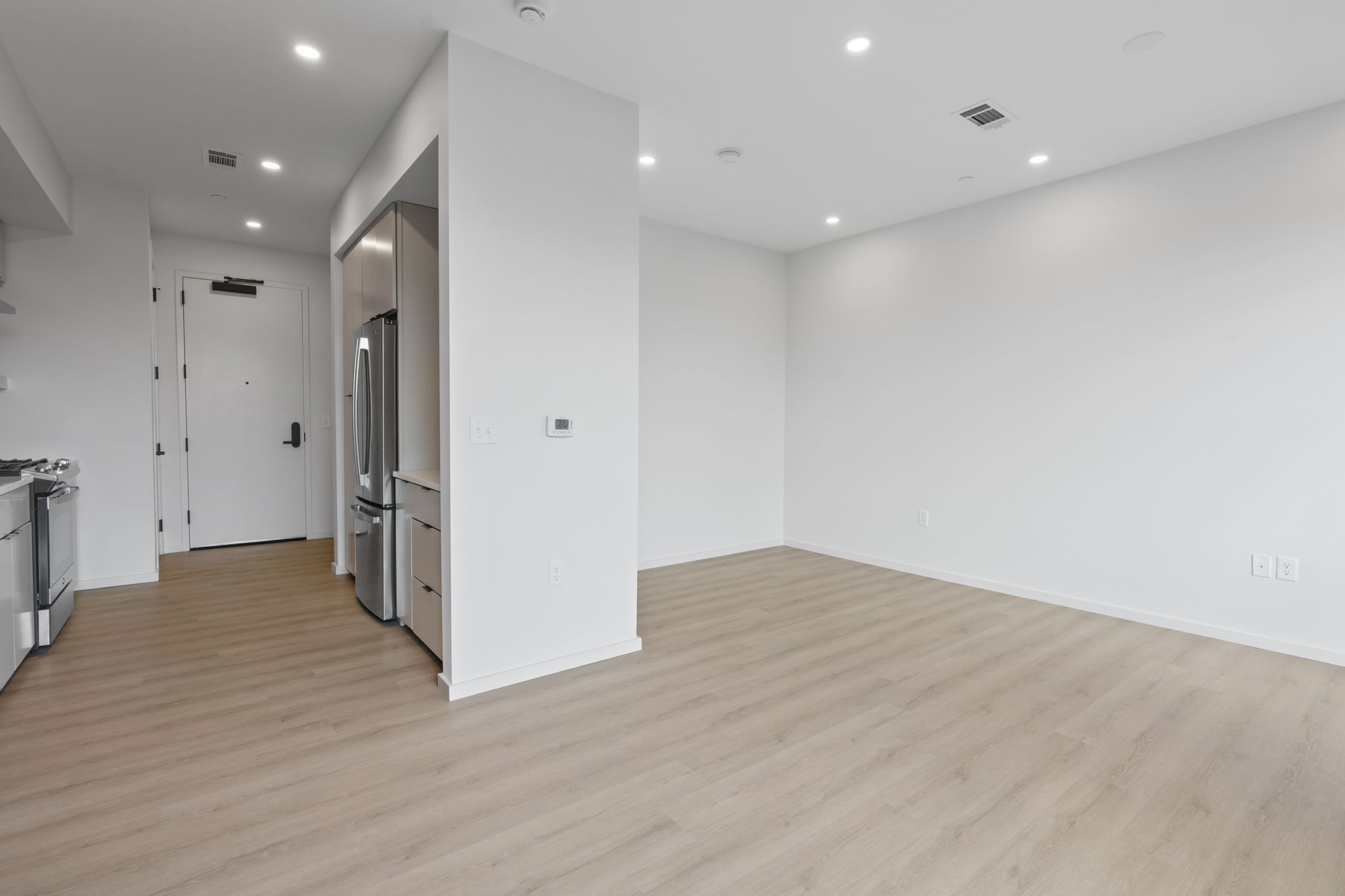 500 Merritt Ave Unit: 310