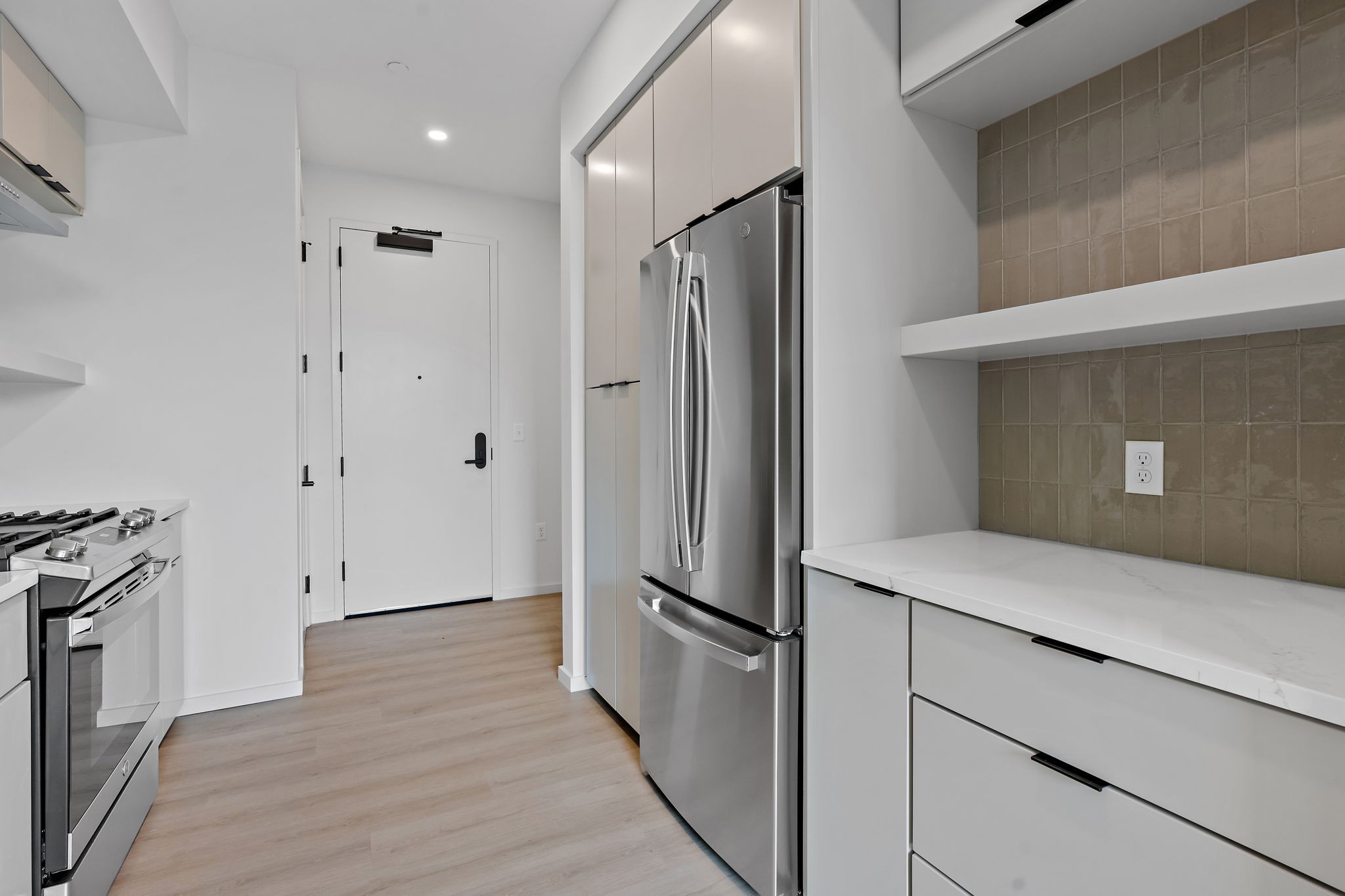 500 Merritt Ave Unit: 310