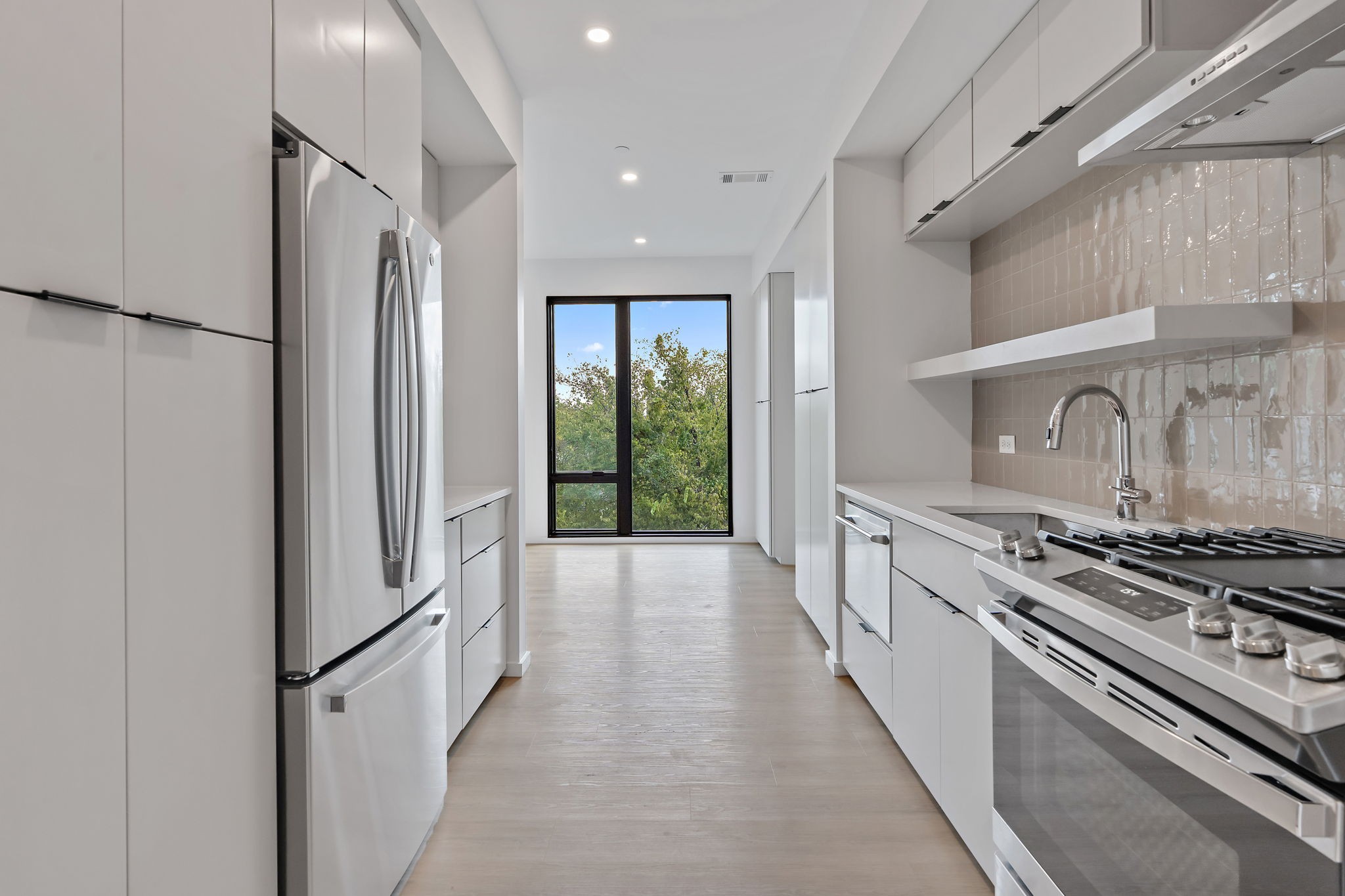 500 Merritt Ave Unit: 310