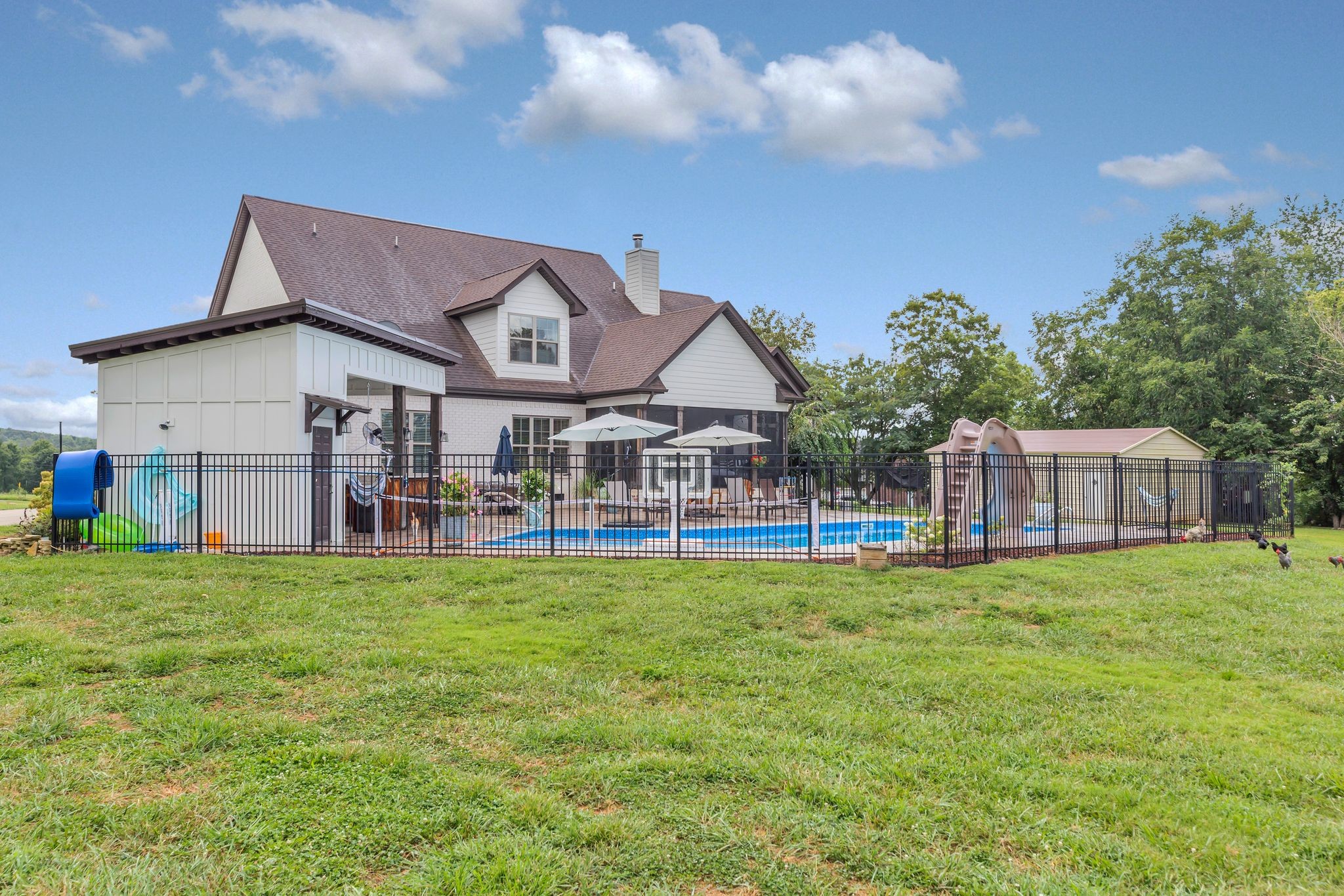 5825 Halls Hill Pike