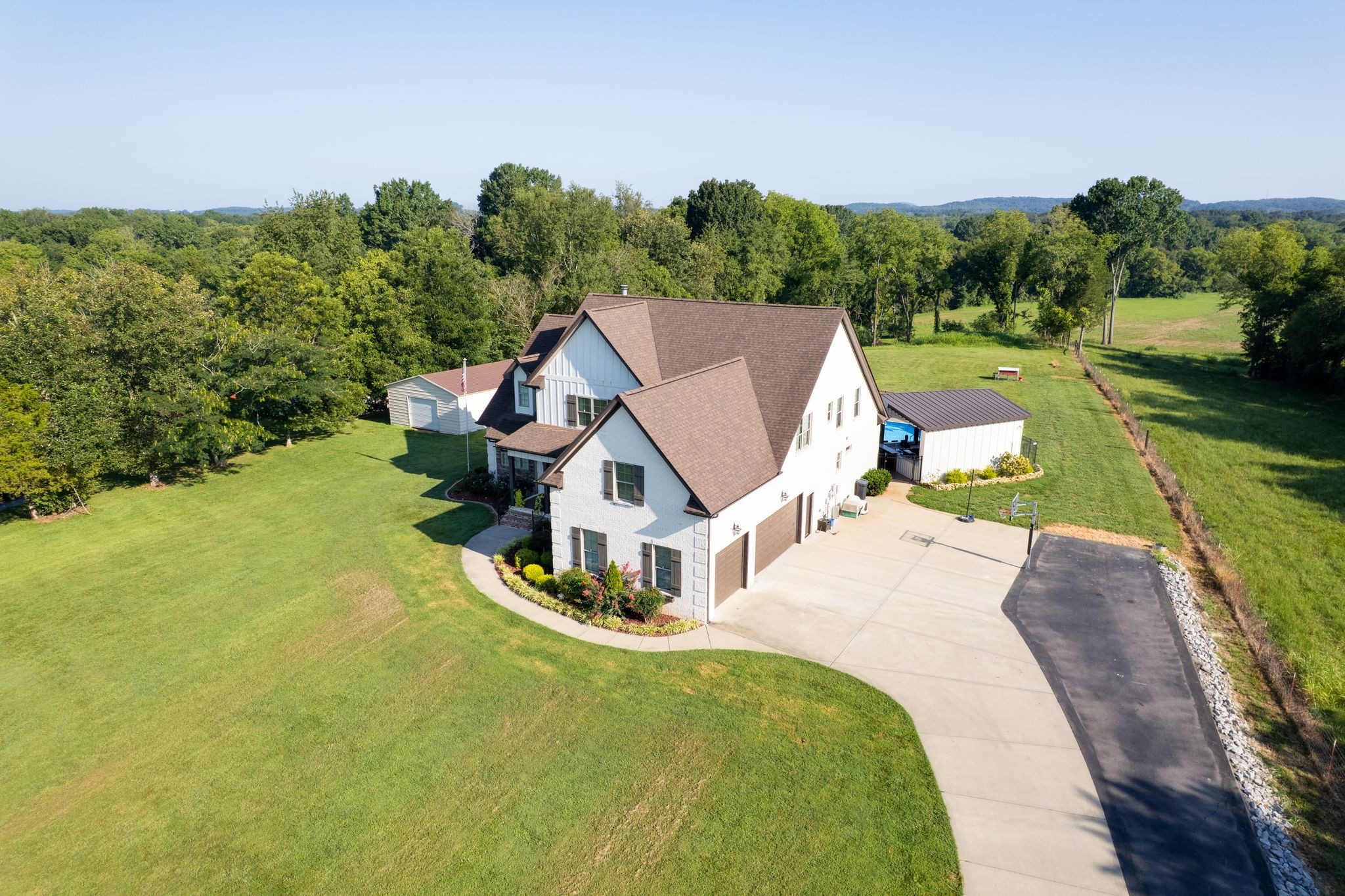 5825 Halls Hill Pike