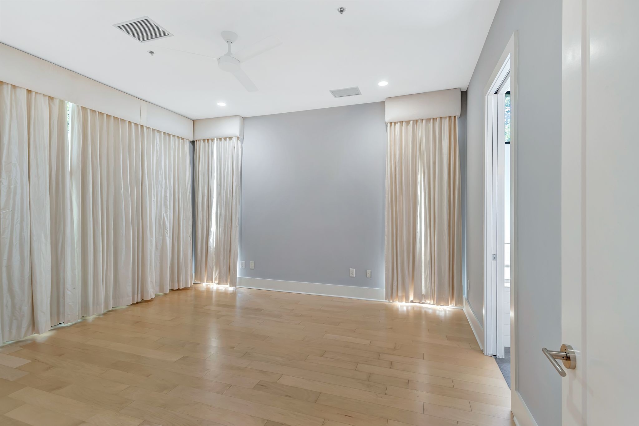 3210 Long Blvd Unit: 101
