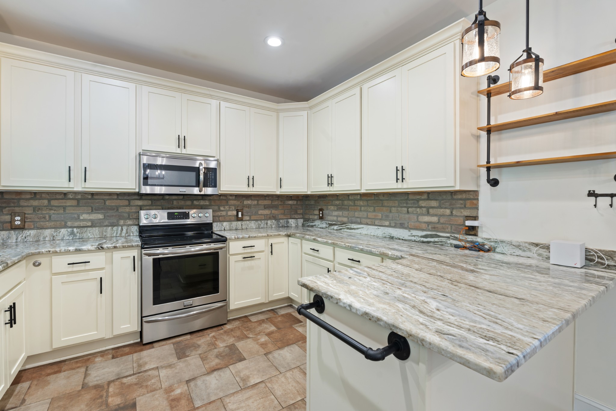 501 Cole Ct