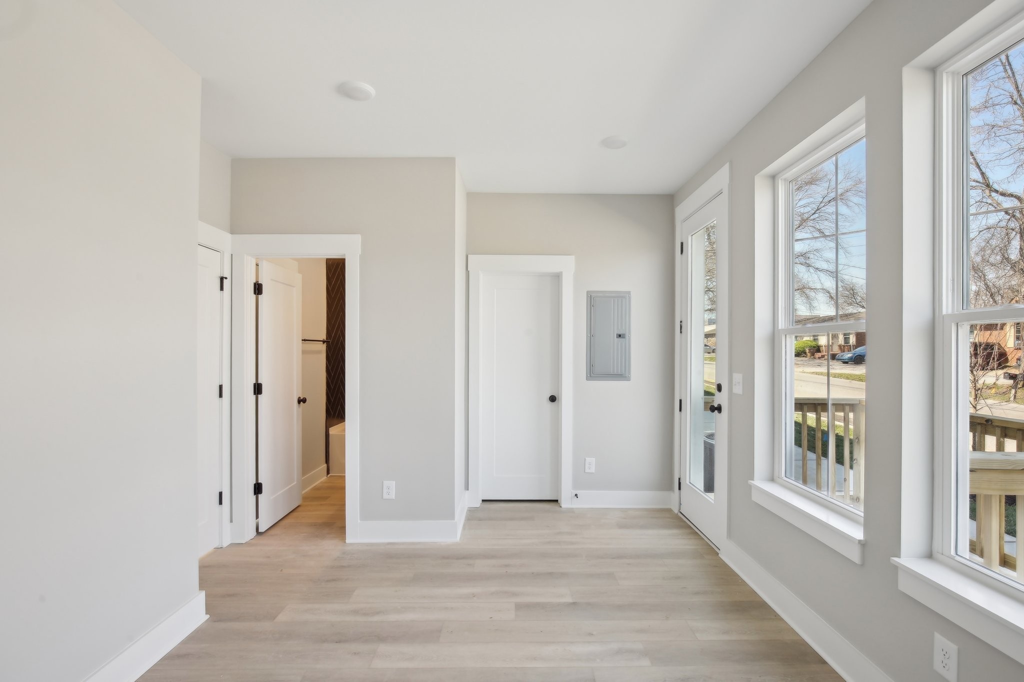 341 Archwood Dr Unit: 2