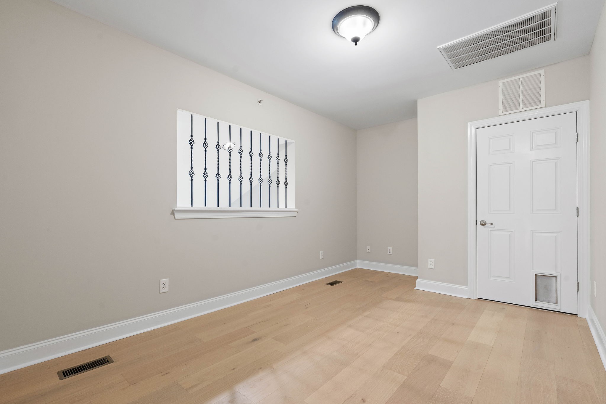 3201 Aspen Grove Drive Unit: L8