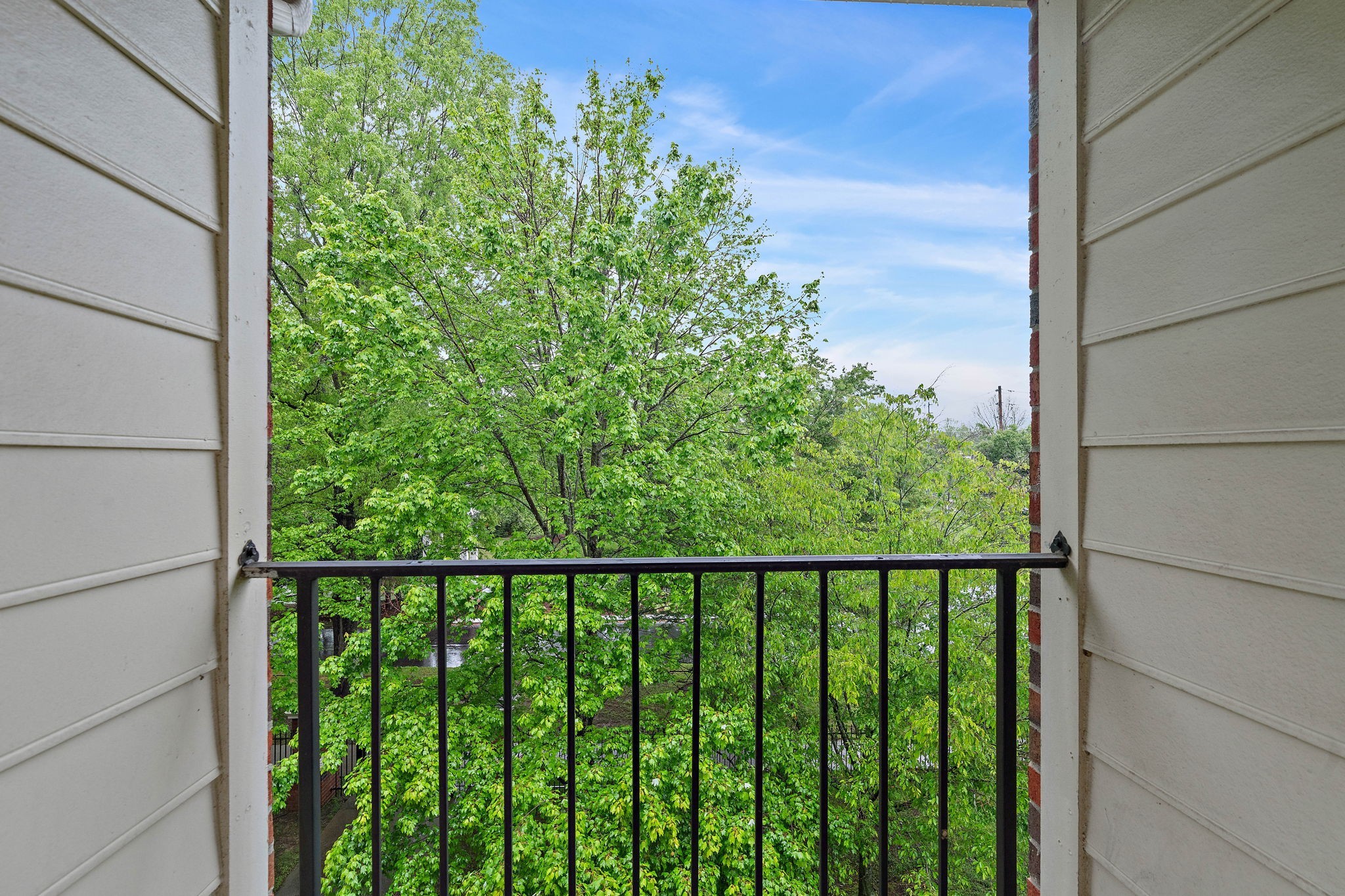 3201 Aspen Grove Drive Unit: L8