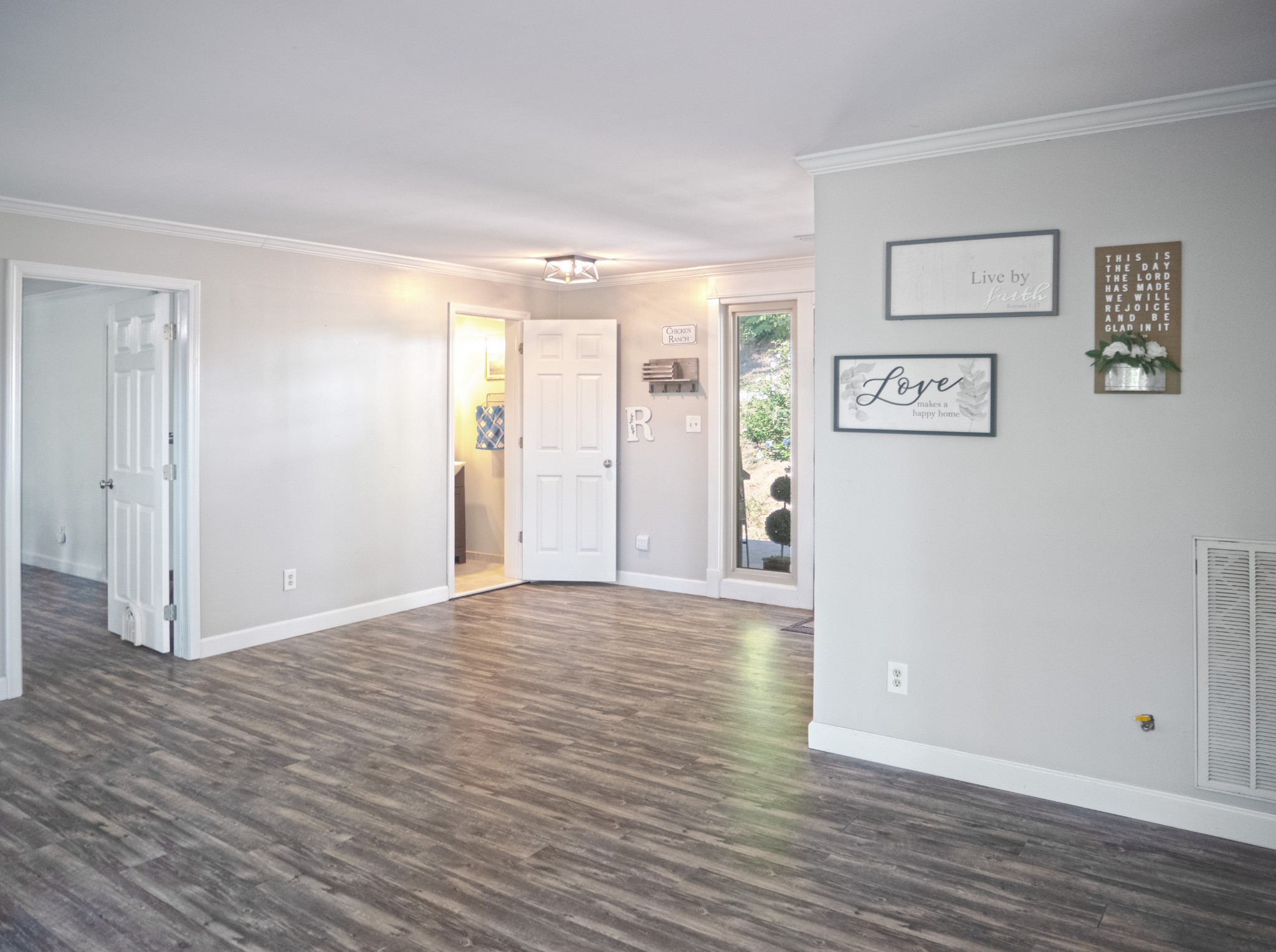 125 Dogwood Dr