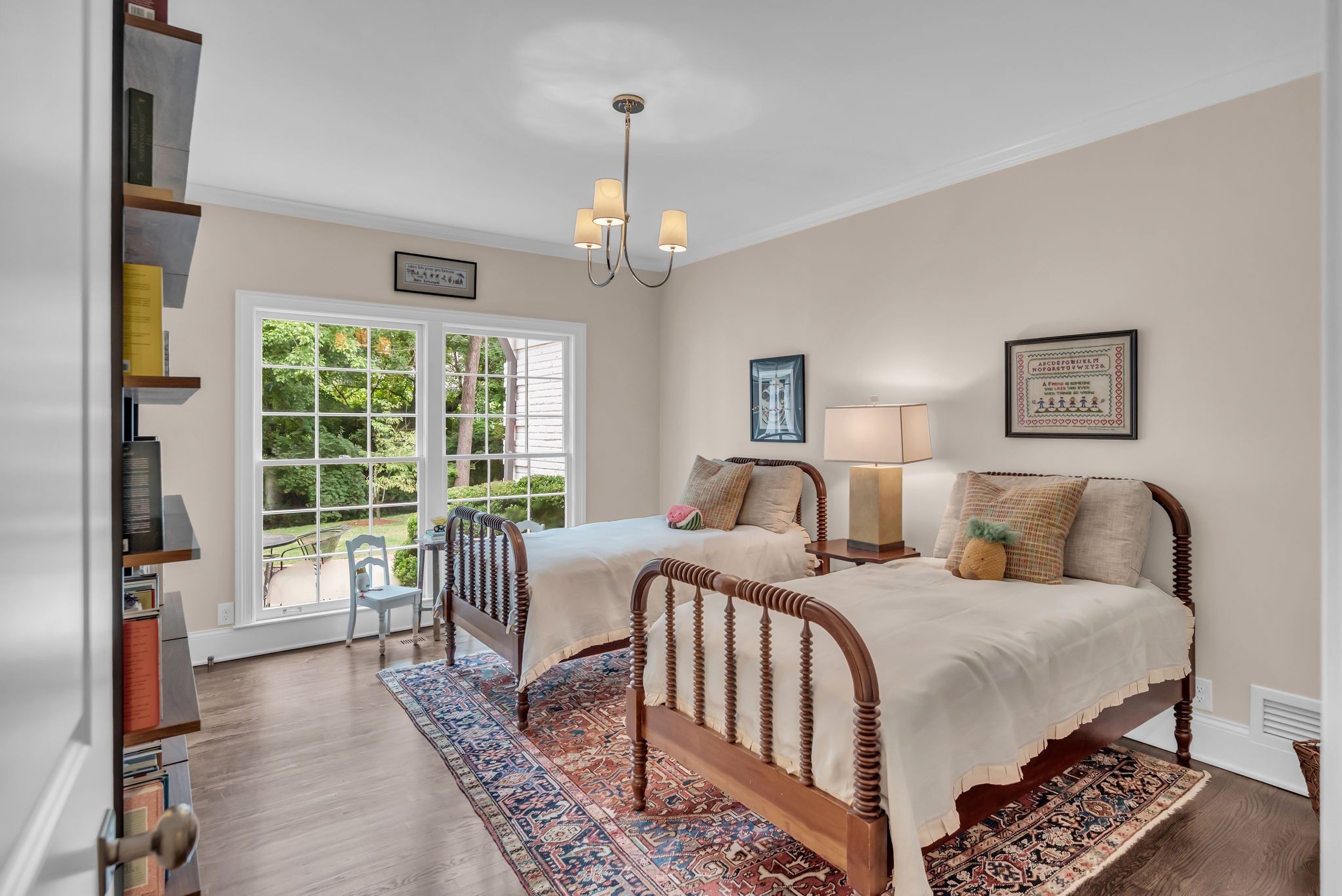 105 Westhampton Pl