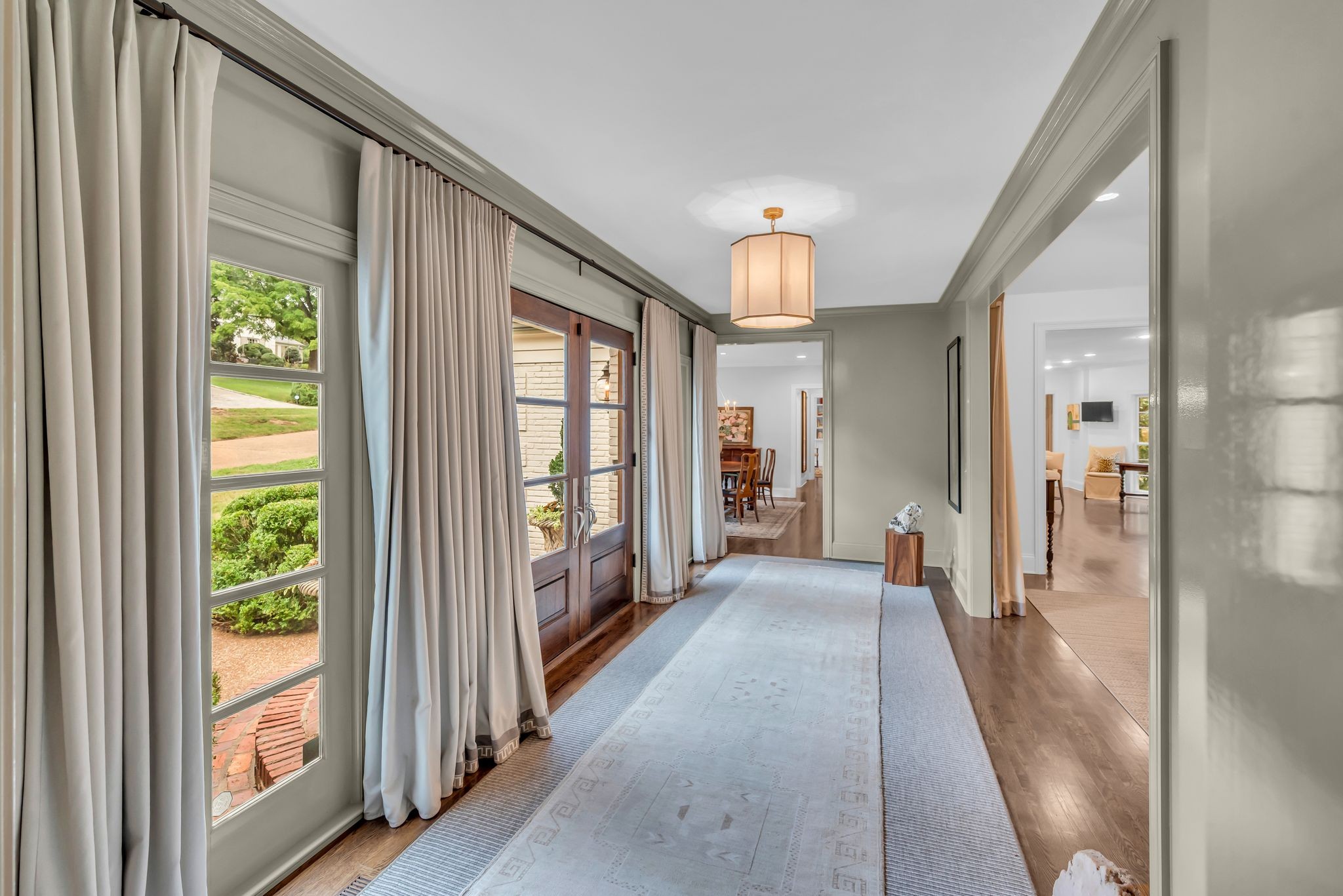 105 Westhampton Pl