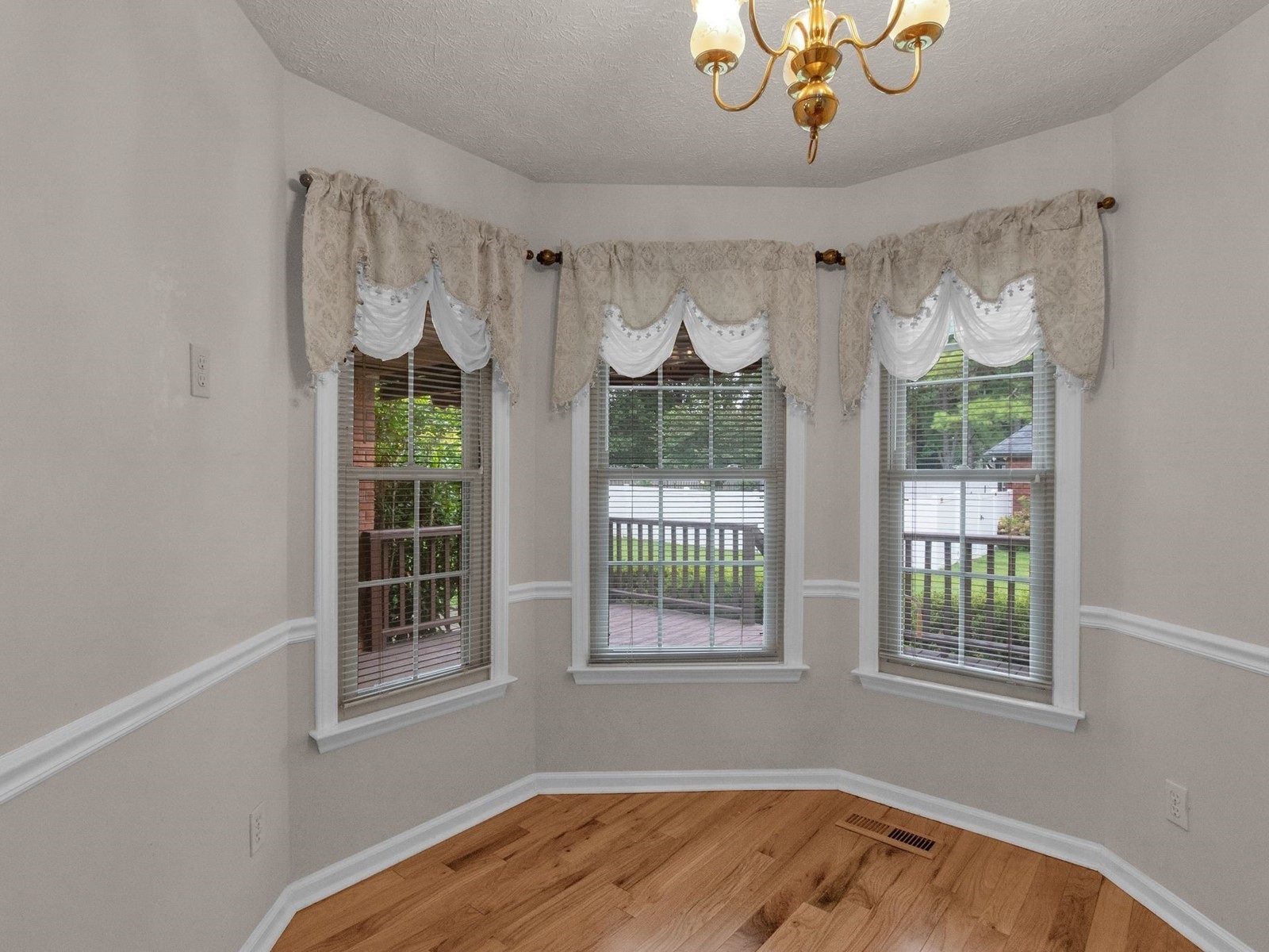 1811 Cascade Ct