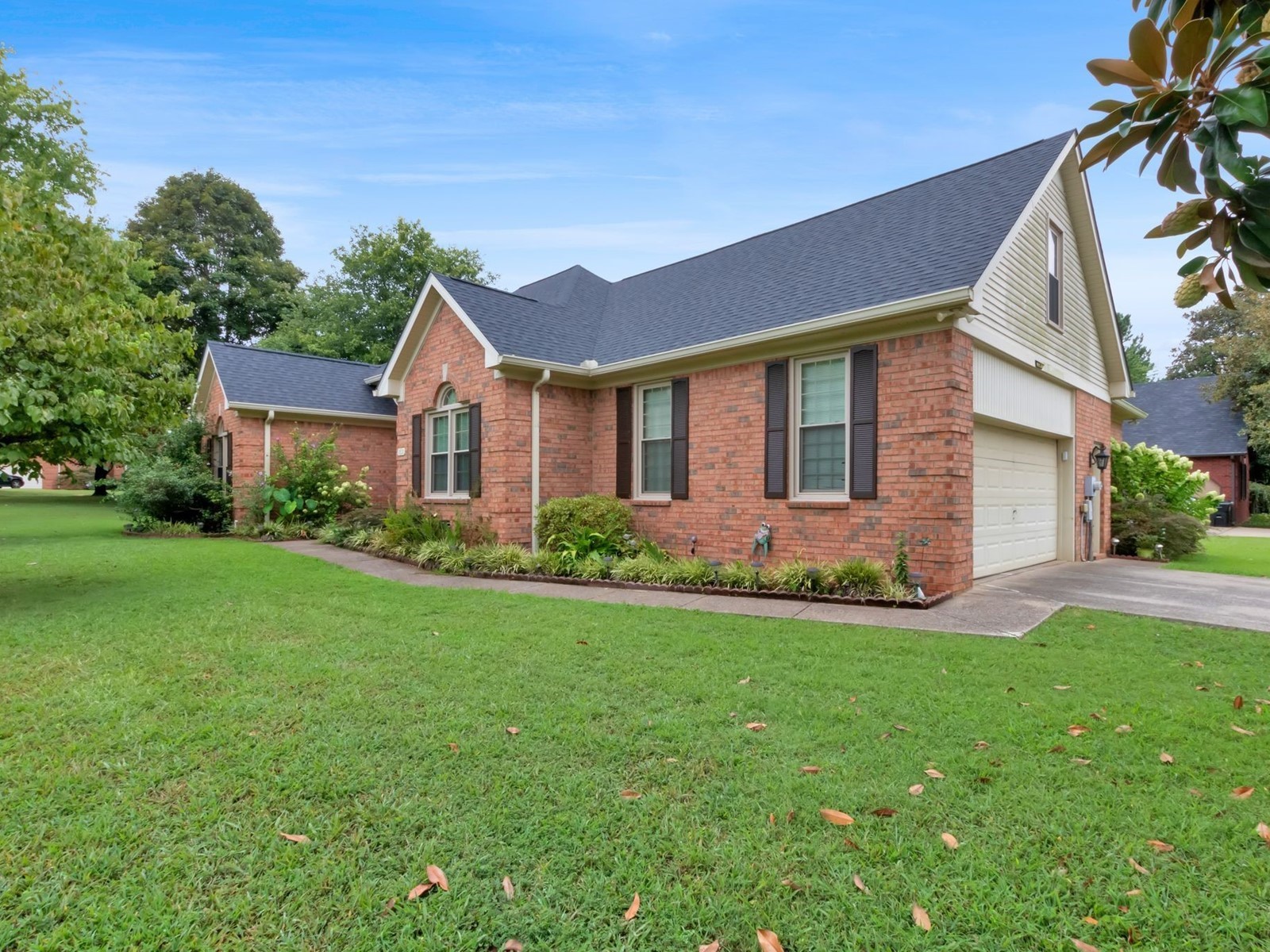 1811 Cascade Ct