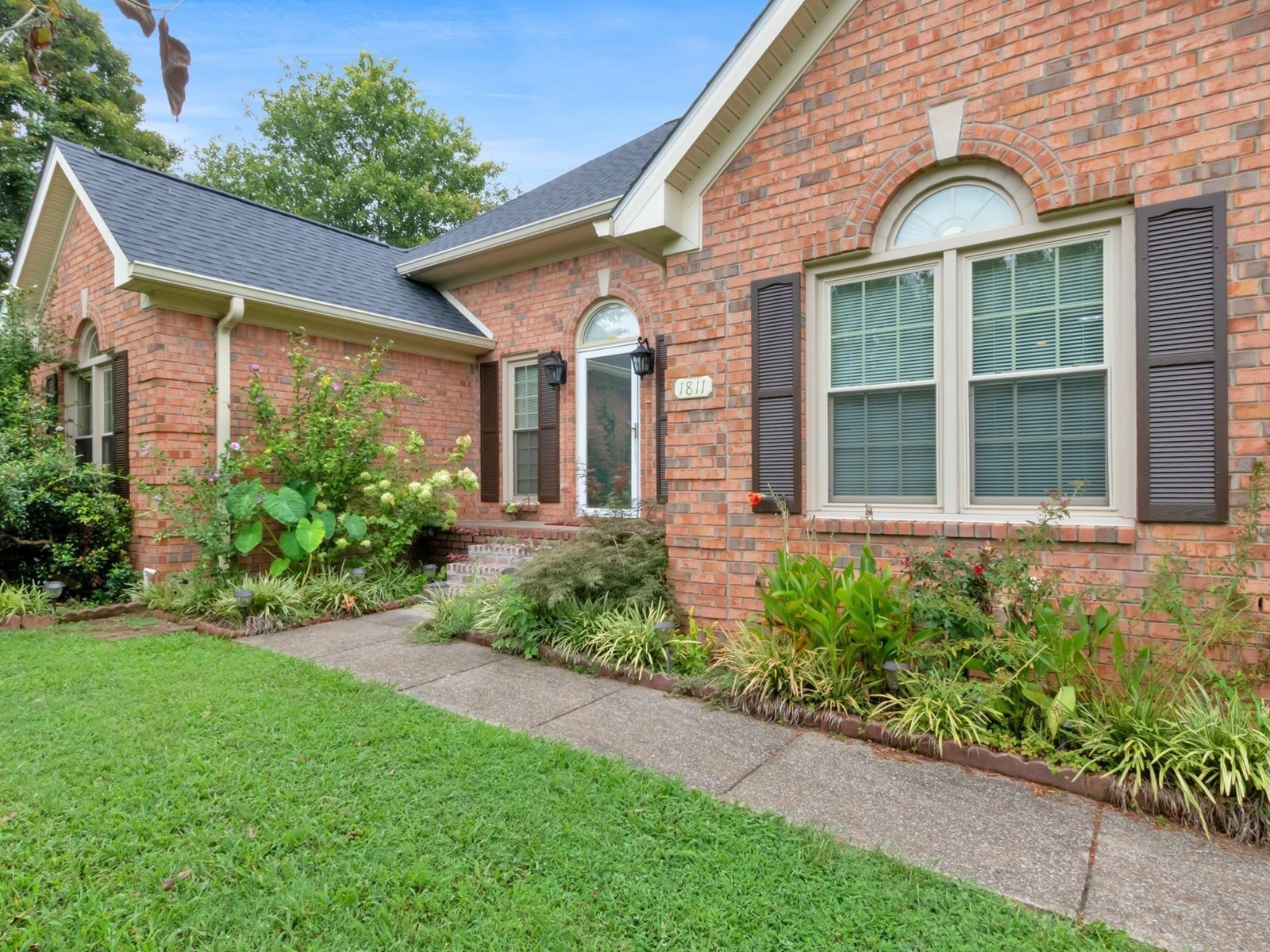 1811 Cascade Ct