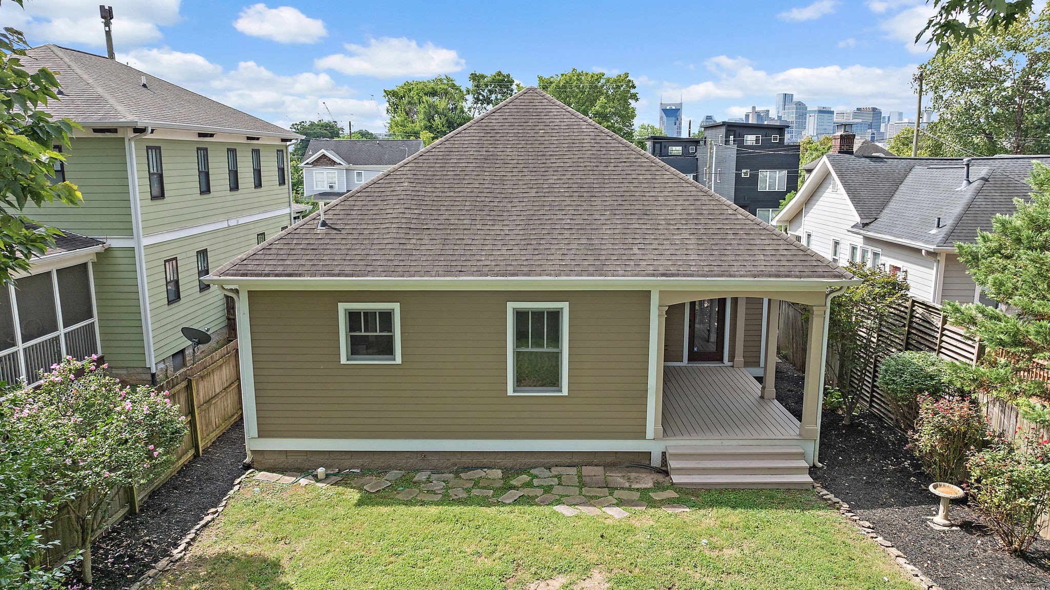 221 Treutland Ave