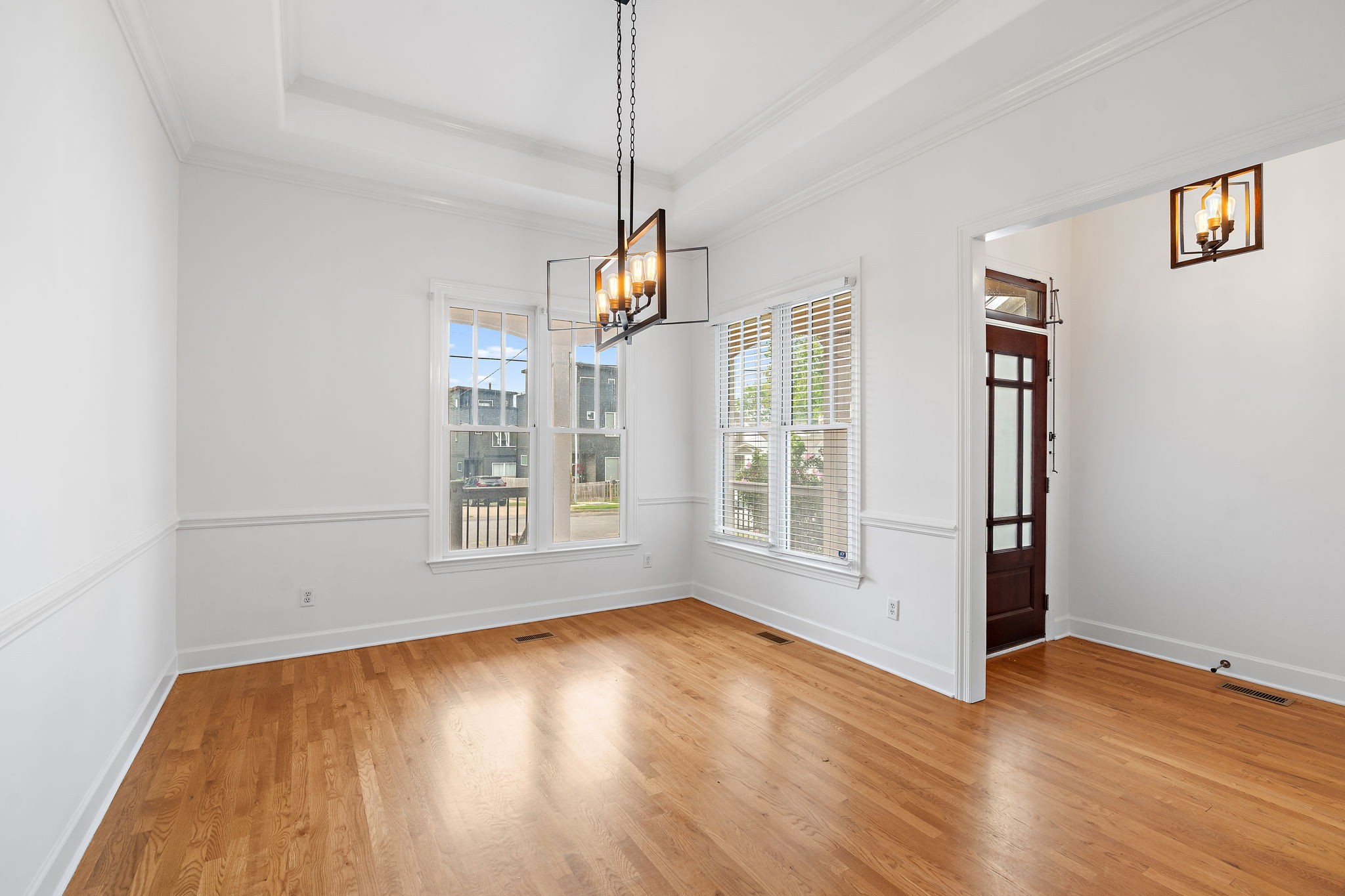221 Treutland Ave