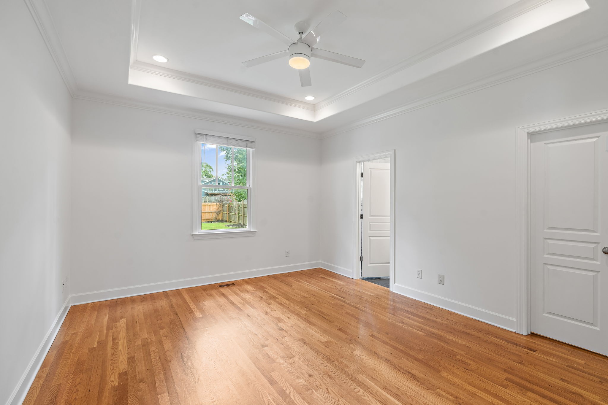 221 Treutland Ave