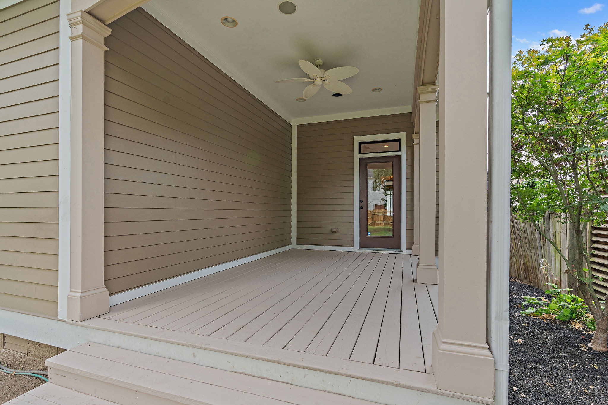 221 Treutland Ave
