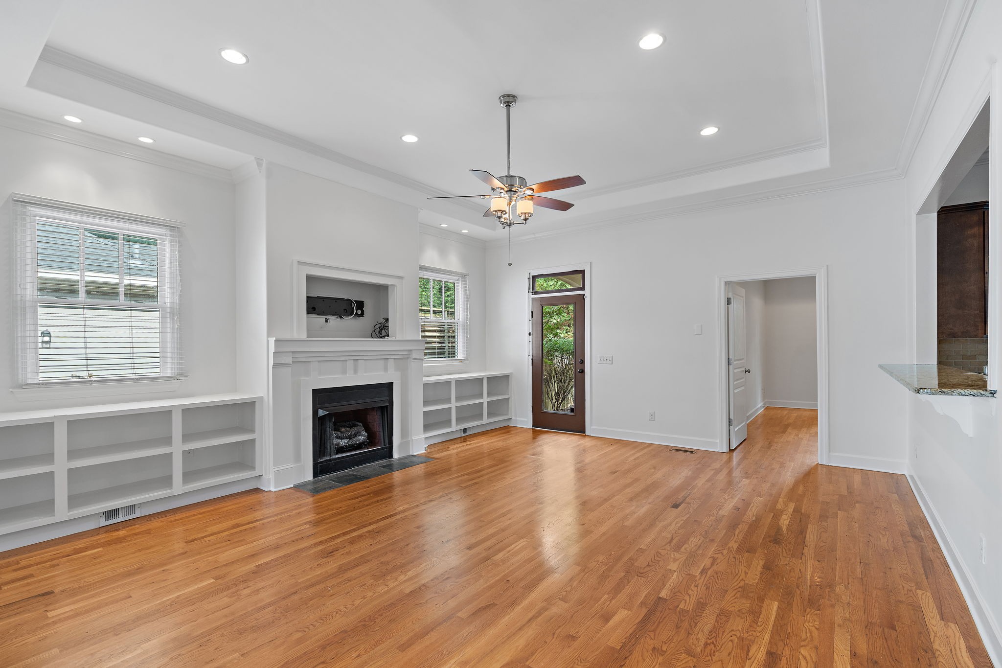 221 Treutland Ave