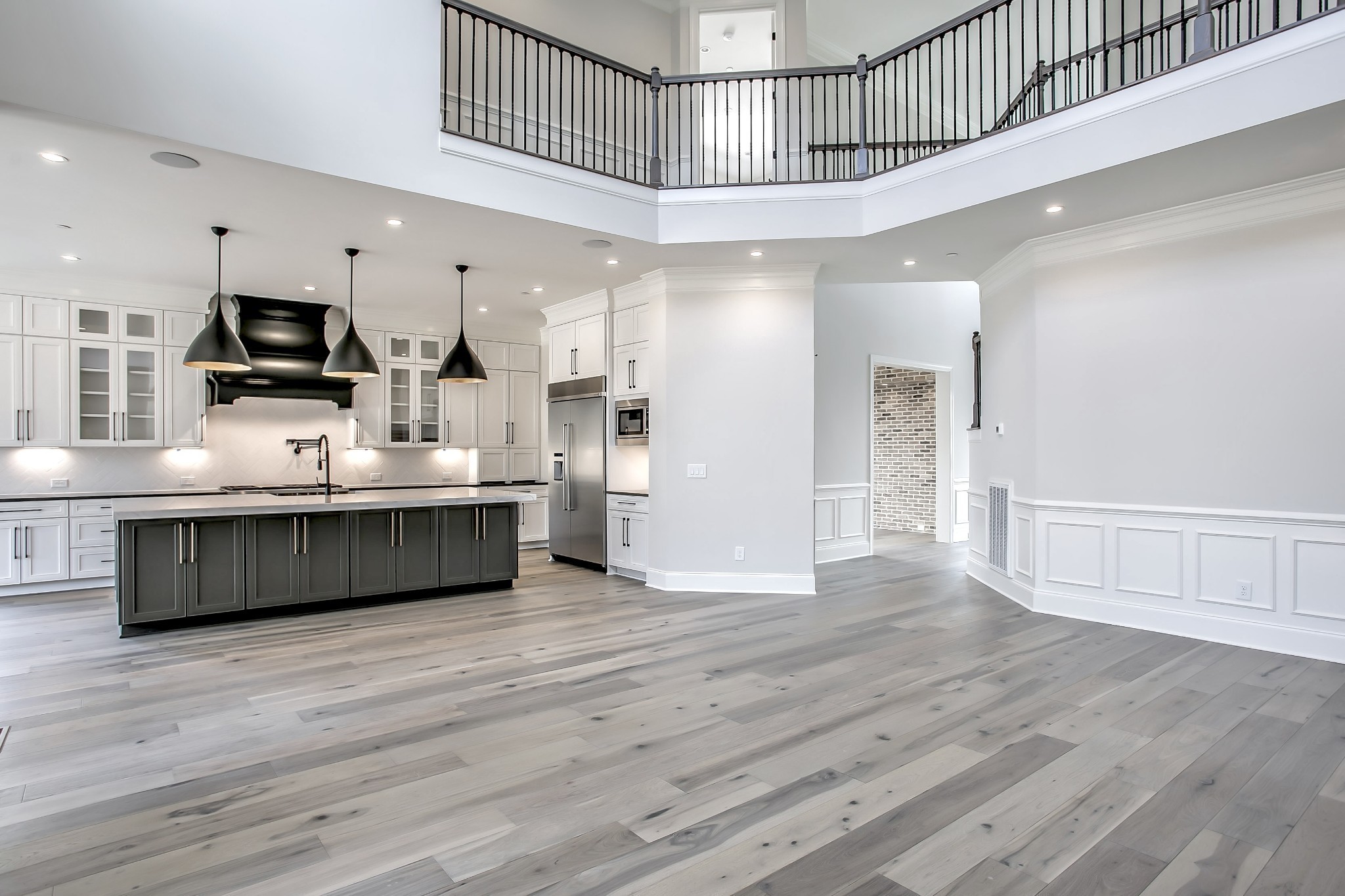 9908 Amarosa Ct