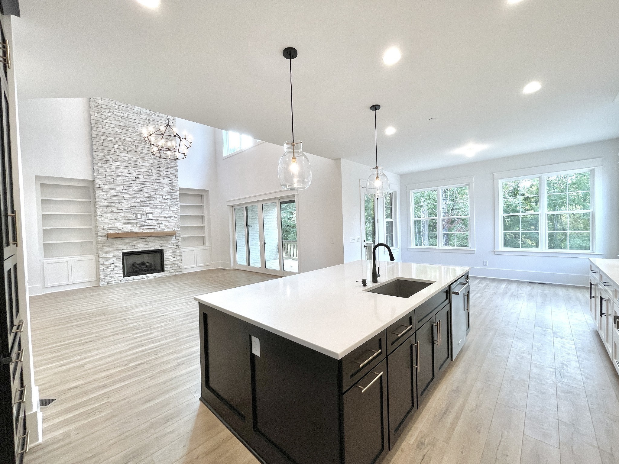 9908 Amarosa Ct