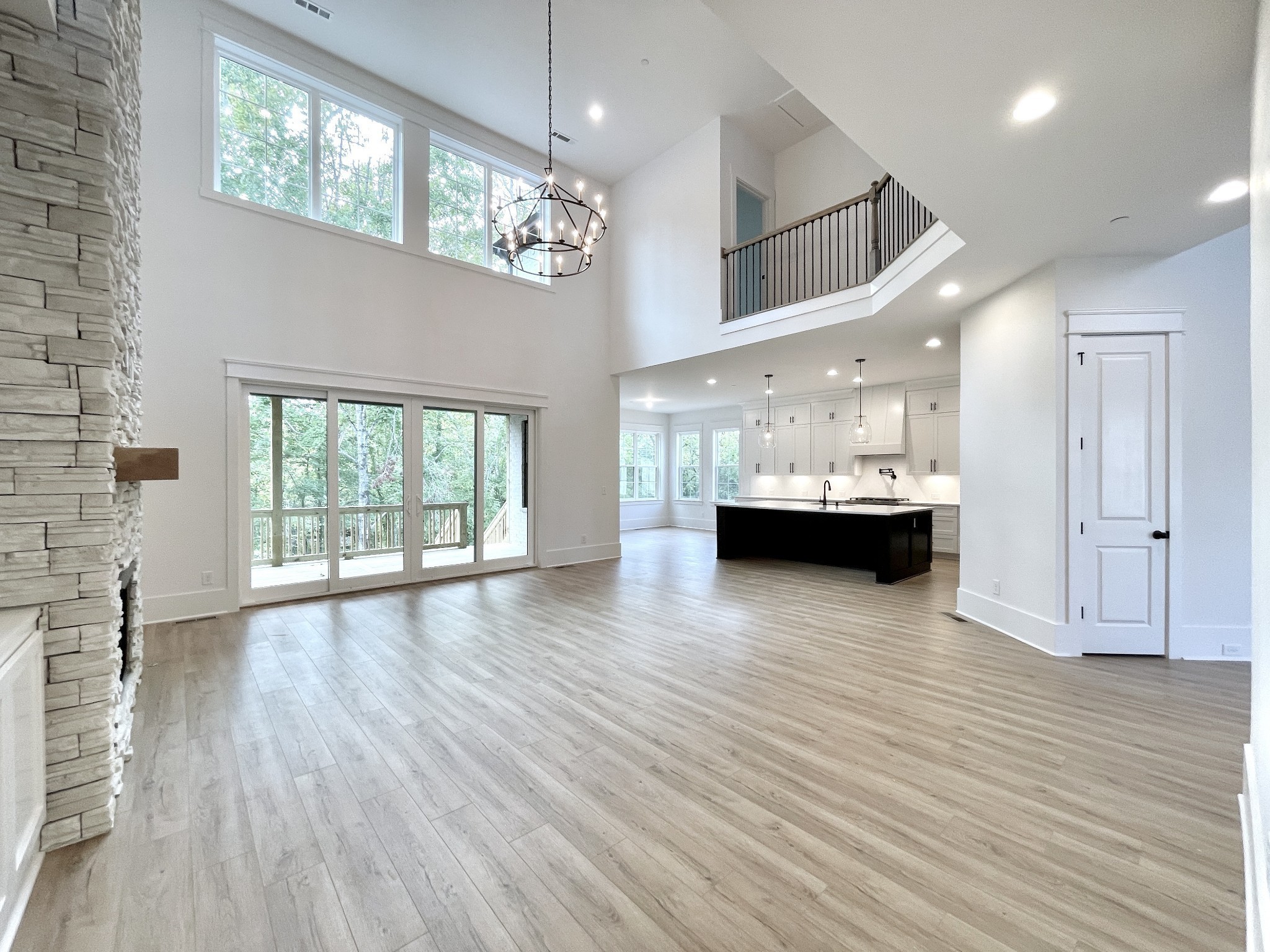 9908 Amarosa Ct
