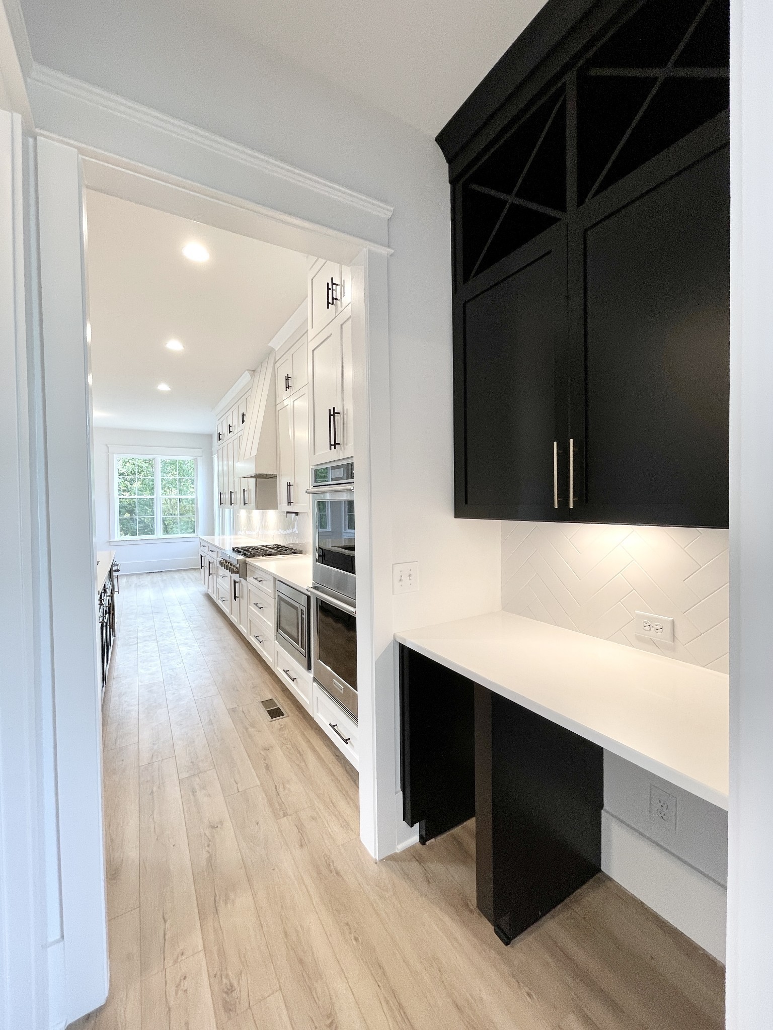 9908 Amarosa Ct