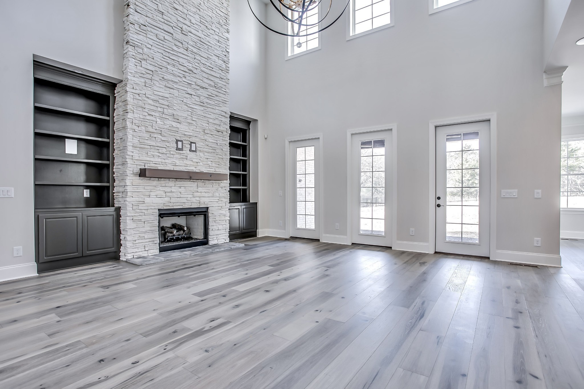 9908 Amarosa Ct
