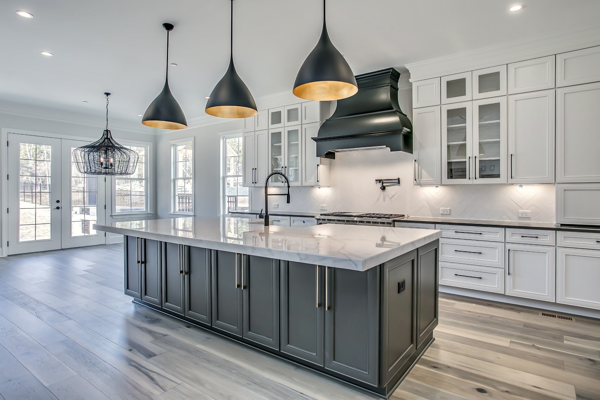 9908 Amarosa Ct
