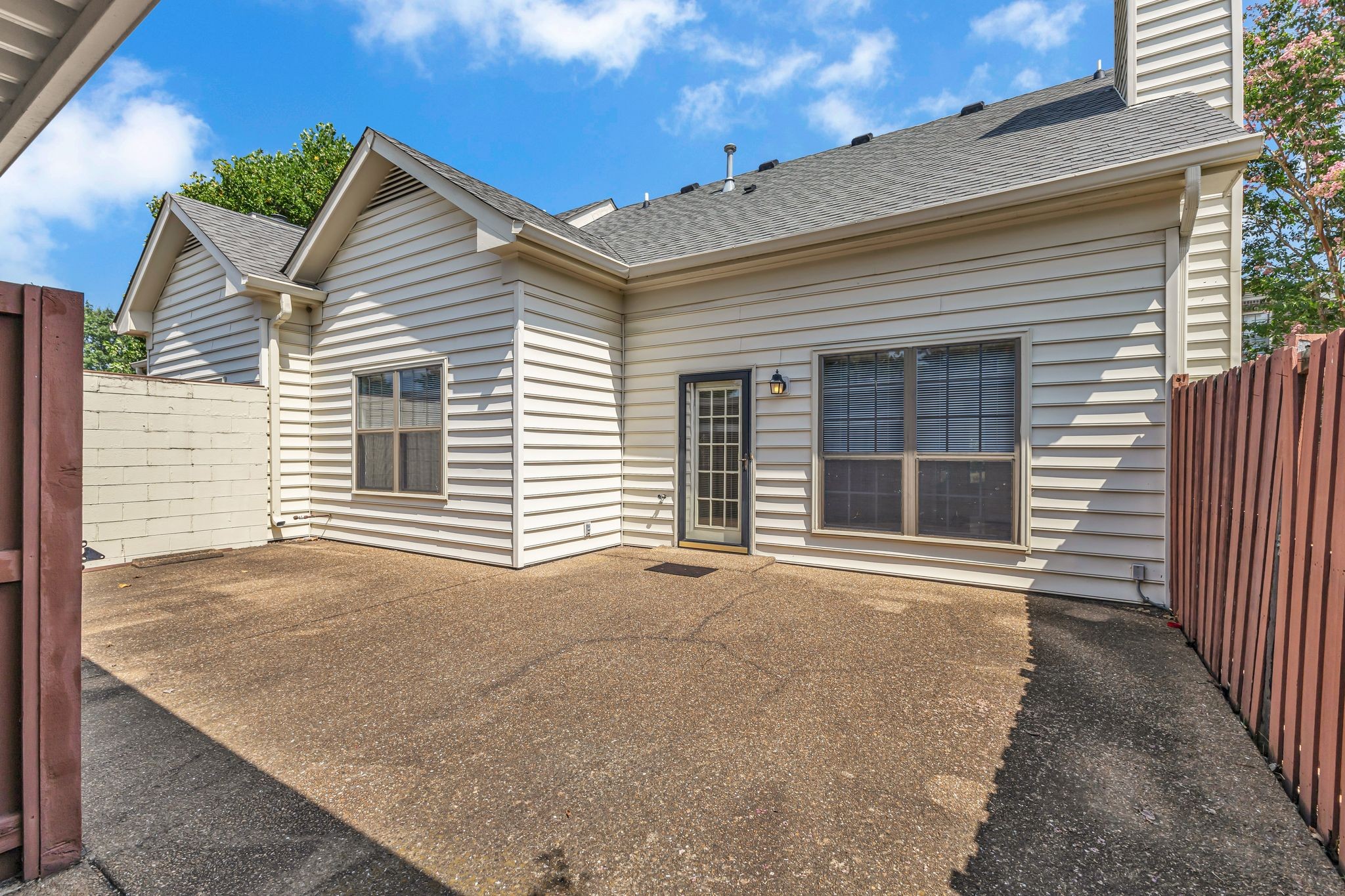 6018 Sunrise Cir
