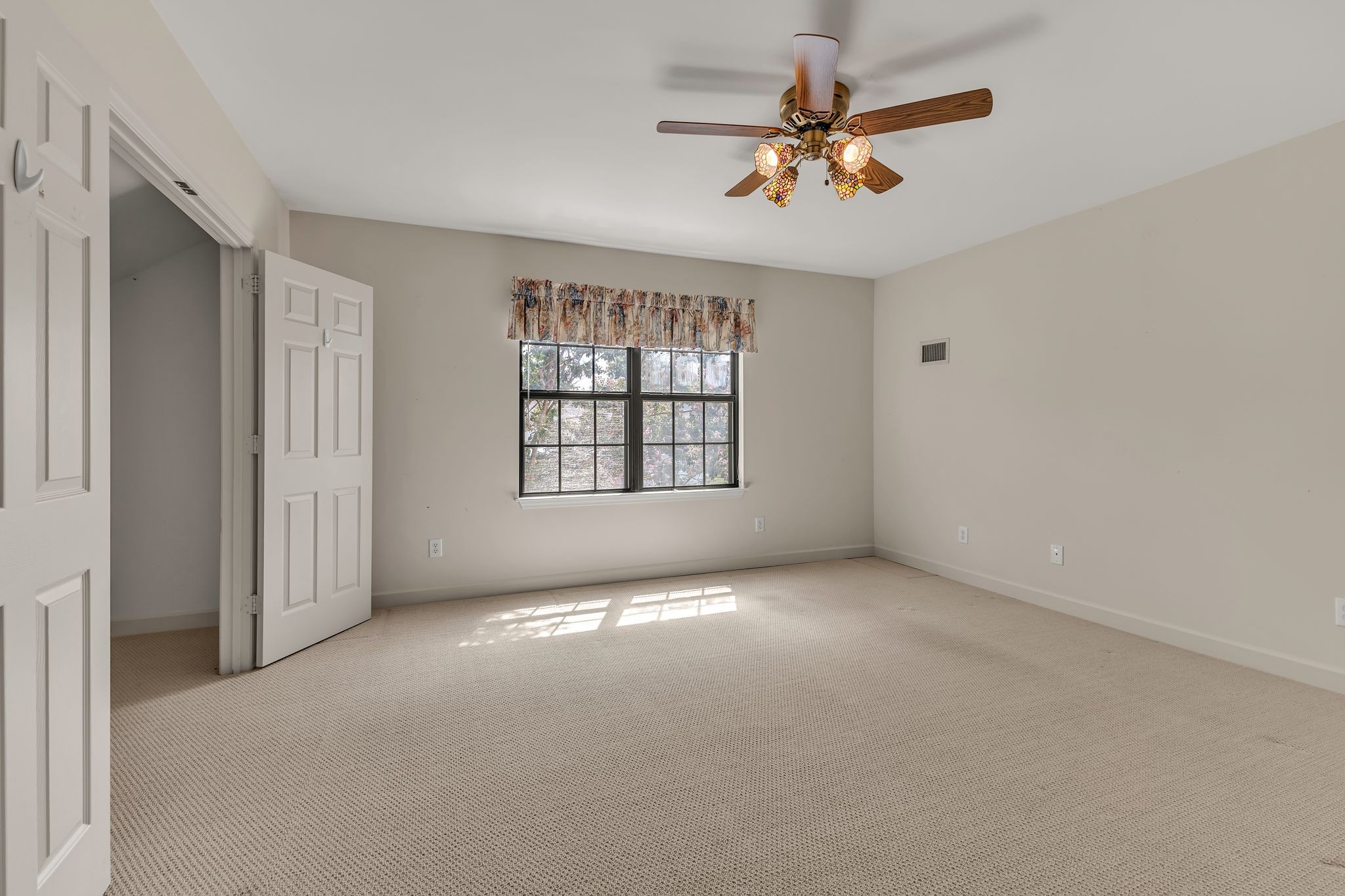 6018 Sunrise Cir