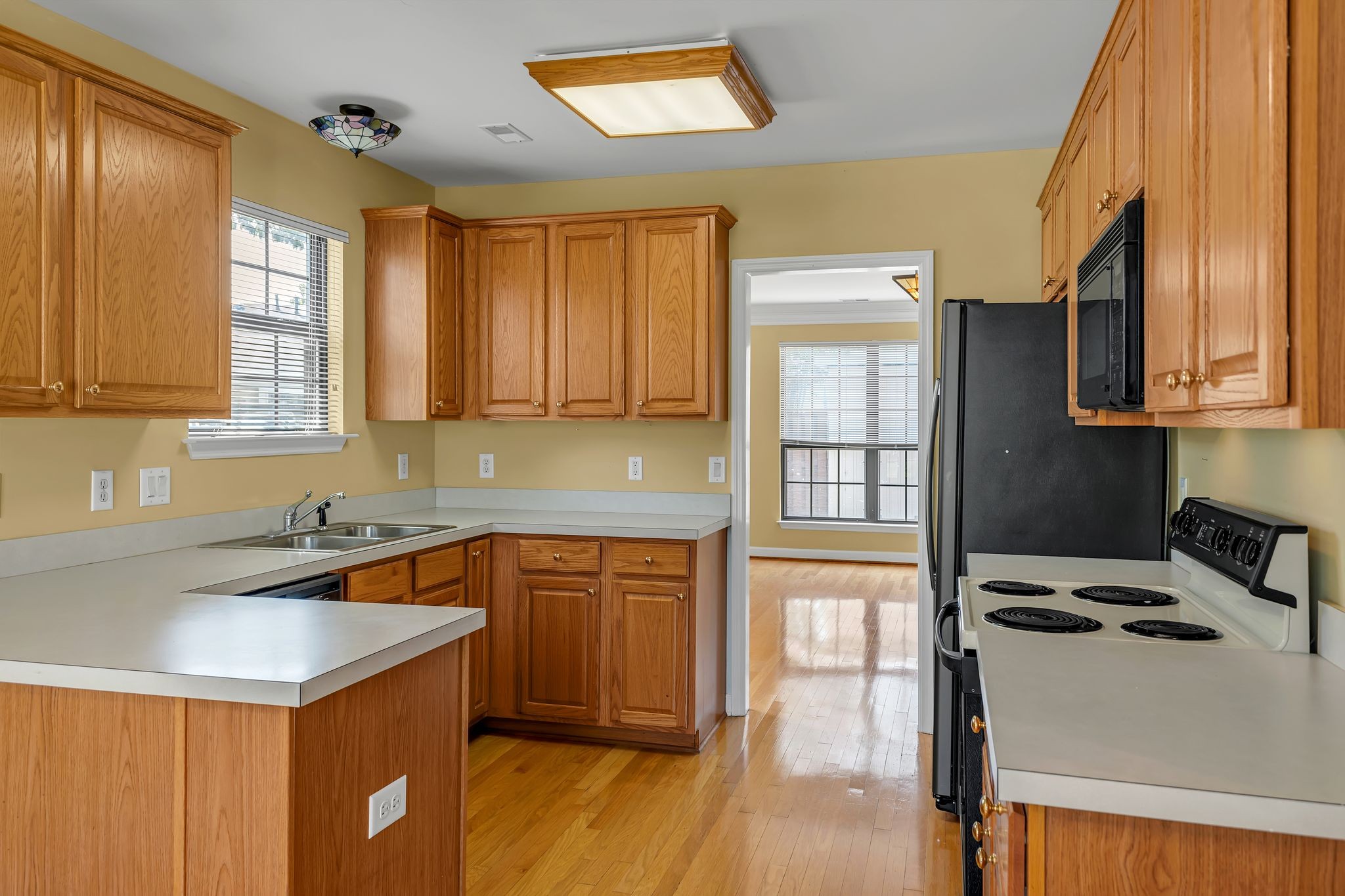 6018 Sunrise Cir