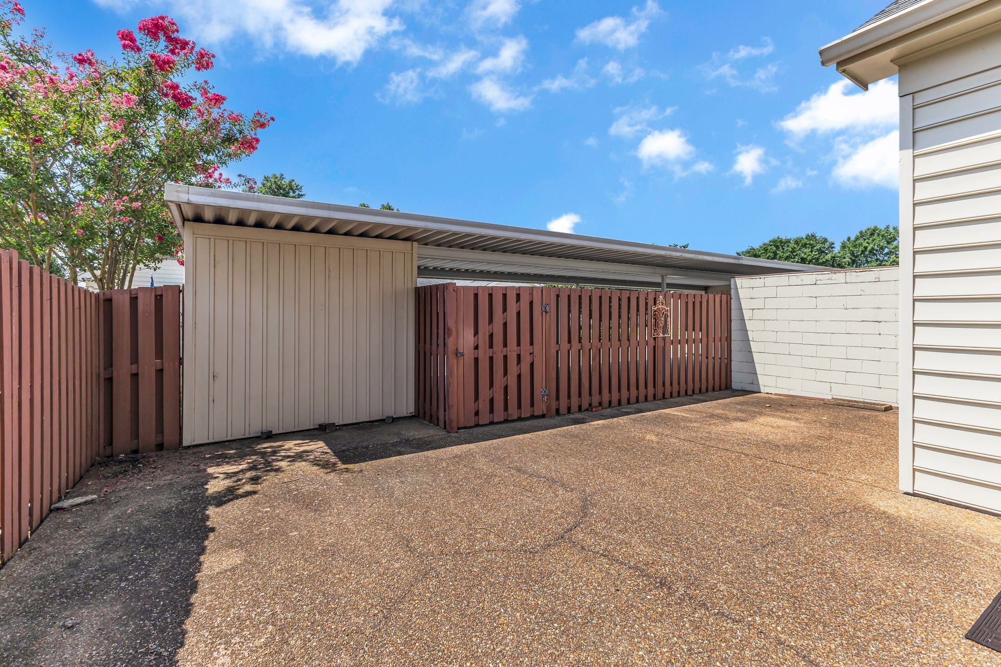 6018 Sunrise Cir
