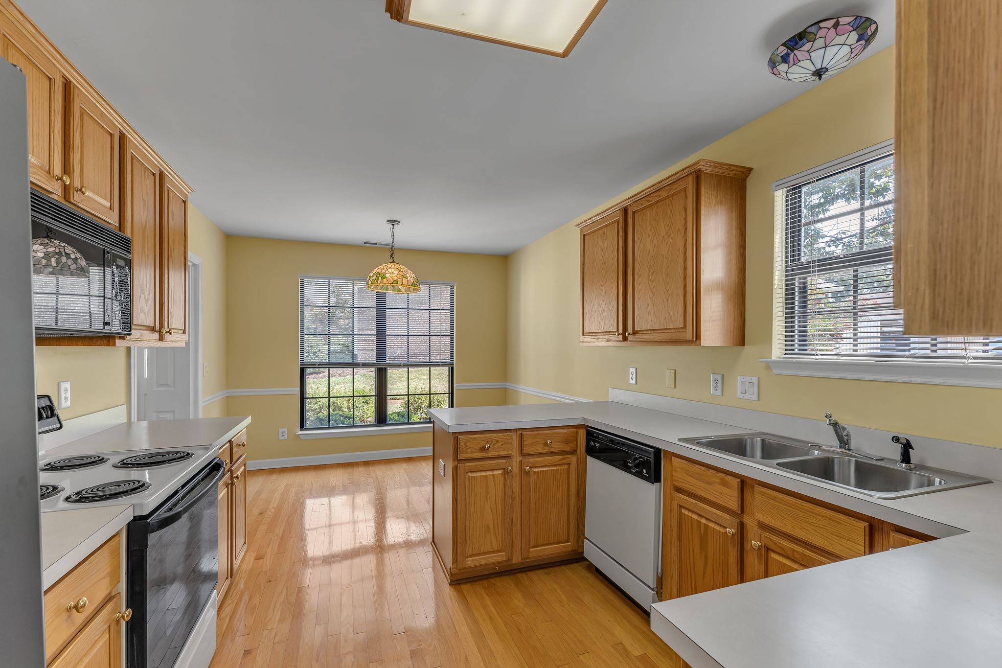 6018 Sunrise Cir