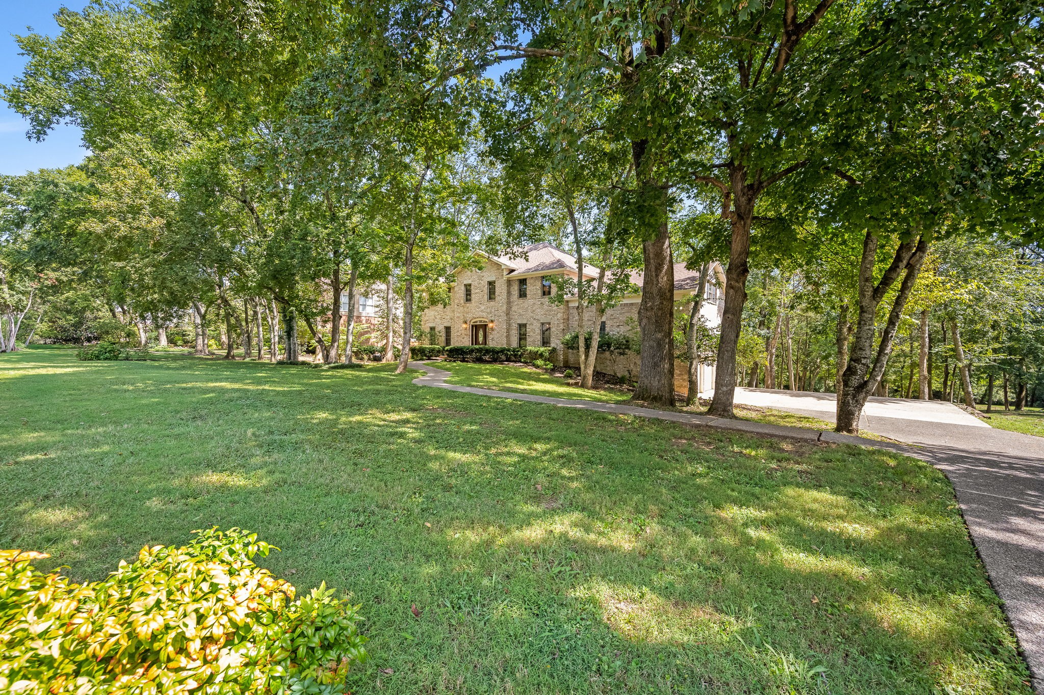2207 Shannon Dr