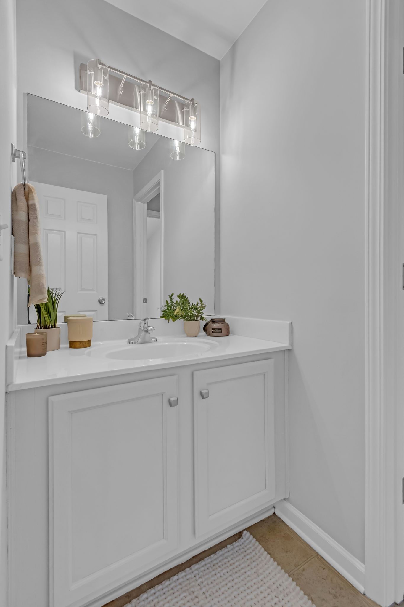 1101 Downs Blvd Unit: 160