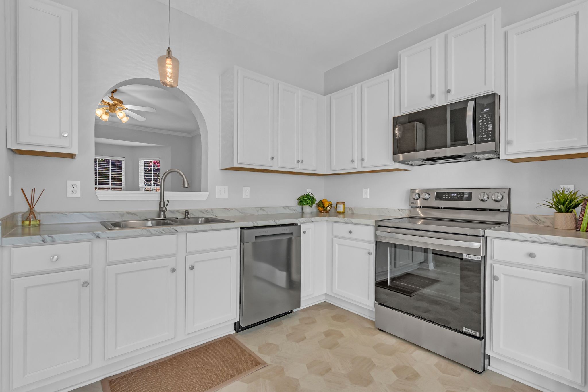 1101 Downs Blvd Unit: 160