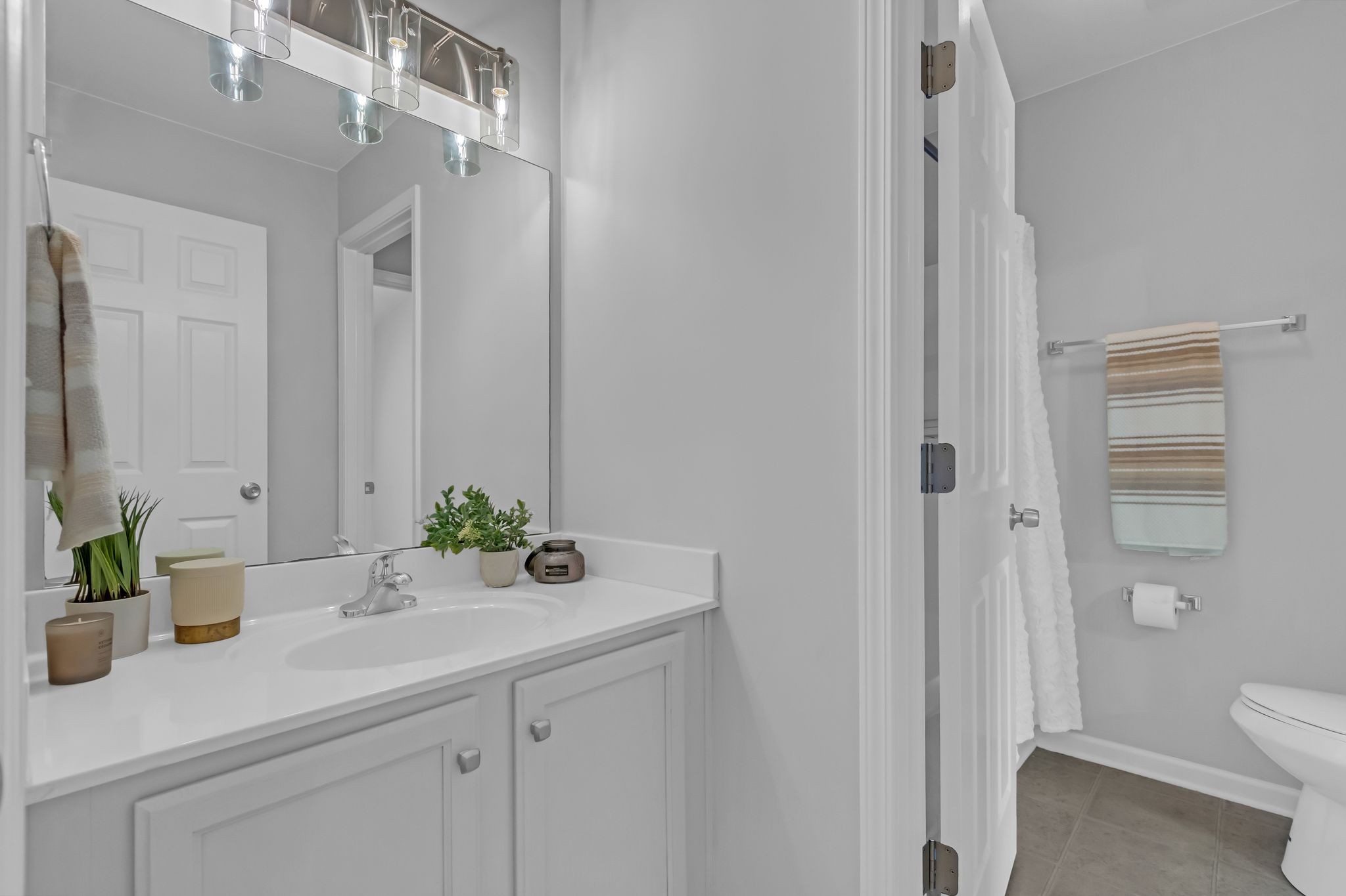 1101 Downs Blvd Unit: 160