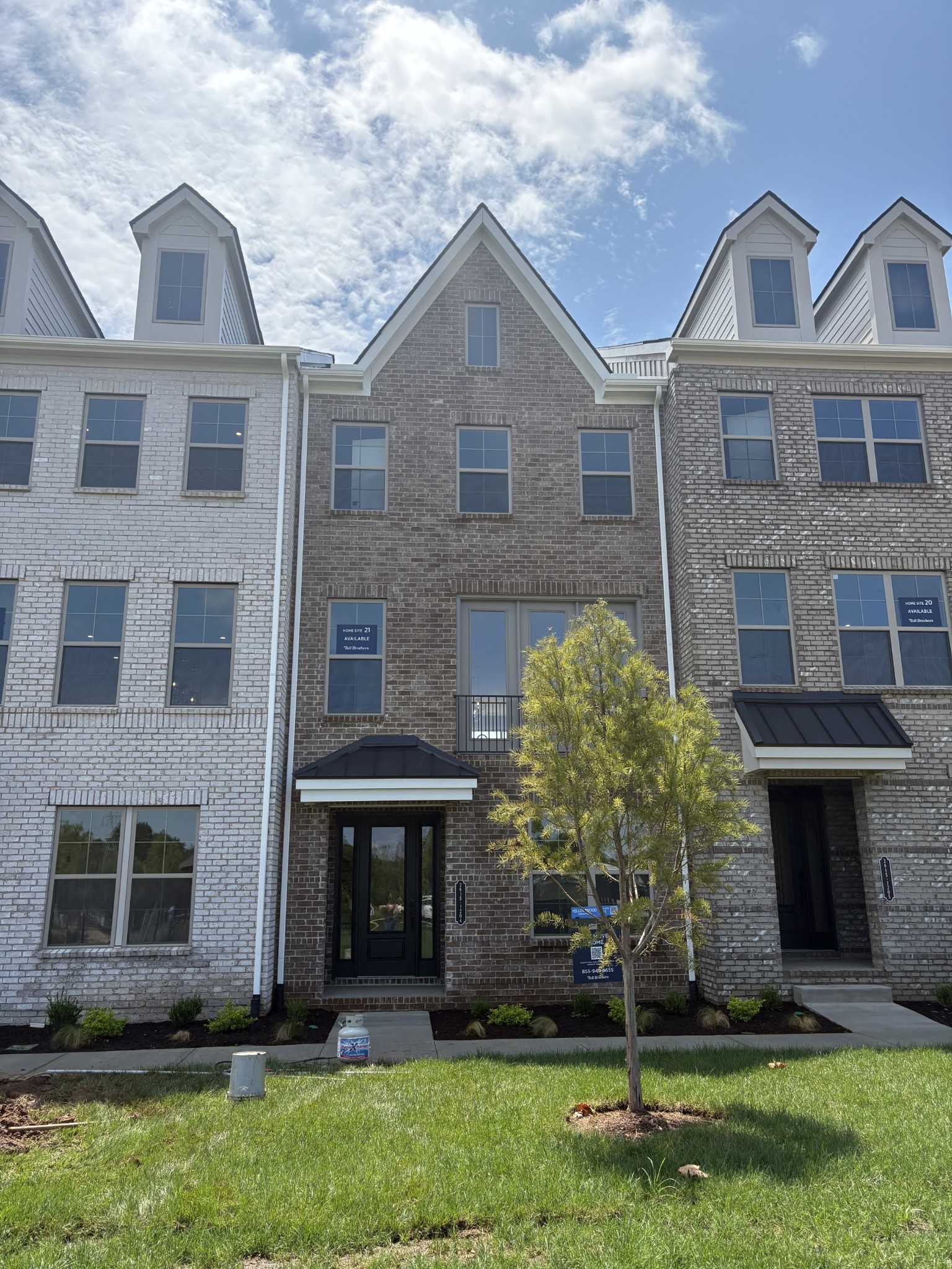 2615 Wilkinson Pike Unit: 1204