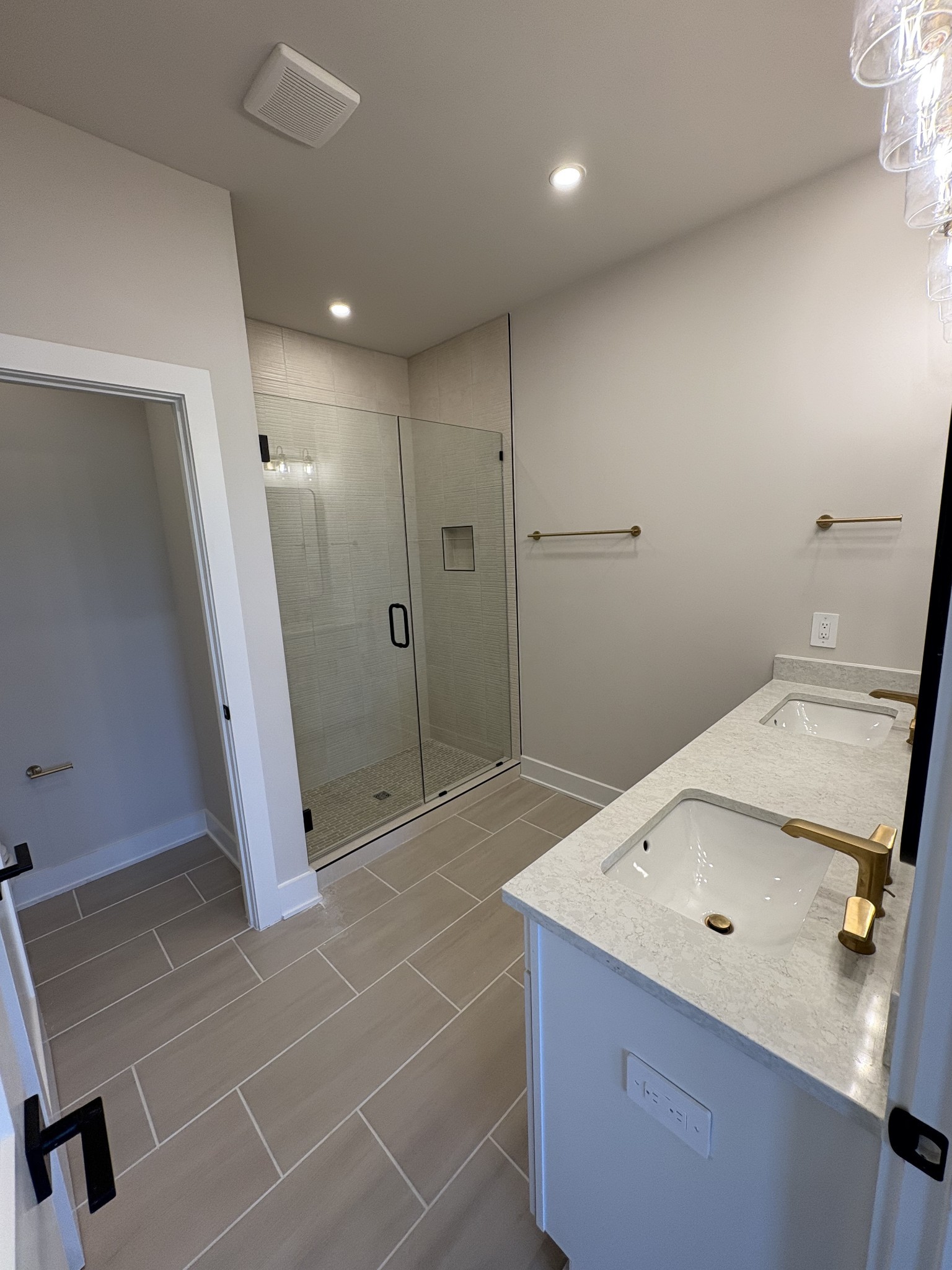 2615 Wilkinson Pike Unit: 1203